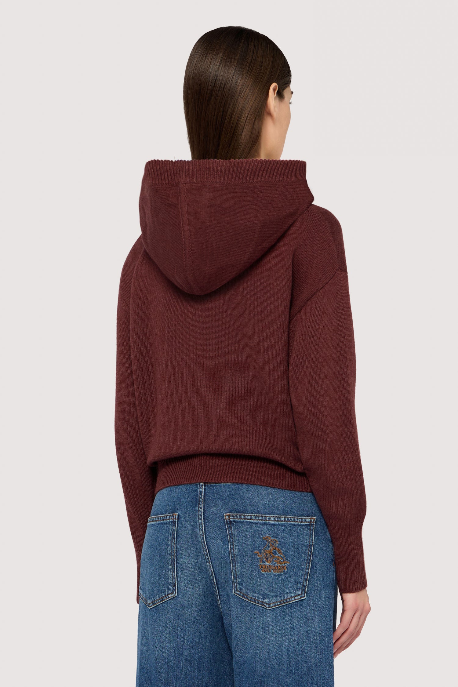 Maglia con cappuccio in misto lana 2|f2a4e6cbcbf43db41dc1c37fc1149d0762308be616e3f614233a8e035e164b8e