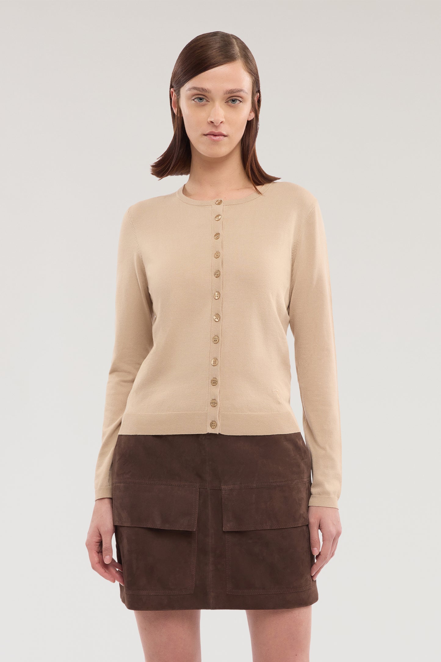 Cardigan in viscosa con ricamo 1|bf81f27c20d5484e93ee1f7766980eab92e33107f9d3a47118db1124b9e63755