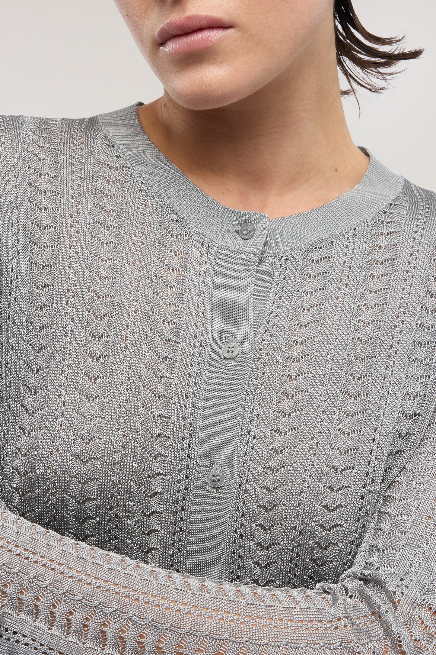 Cardigan in viscosa punto pizzo 3|c65b247674ea9d097e0b04b89725cc99a1344e33a952ef2cf08fbba9b271b375