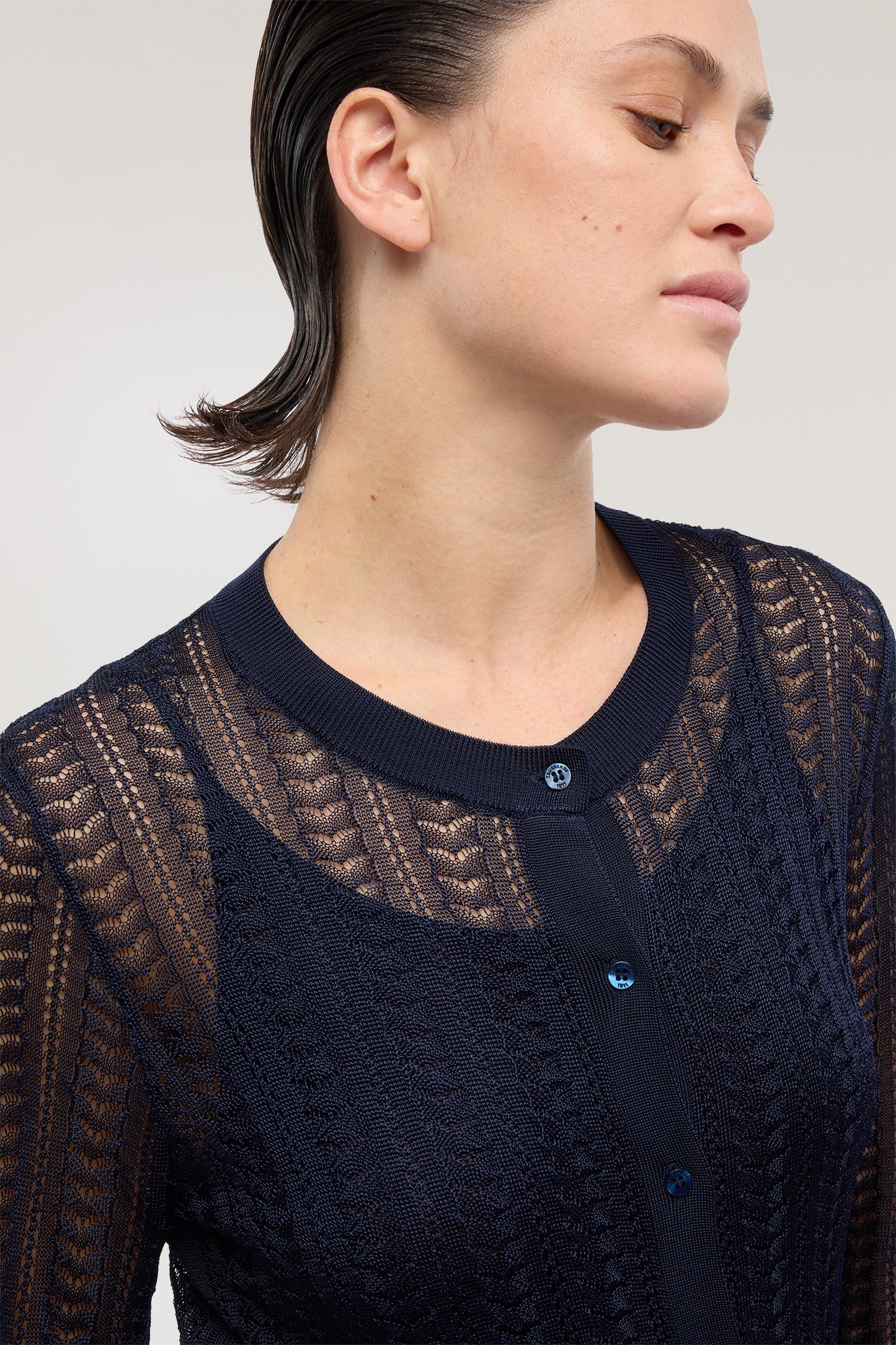 Cardigan in viscosa punto pizzo 3|0fb9e148c292d099d0d157100862f1683653af48e2e98dc5b78b3a67fdf5ae24