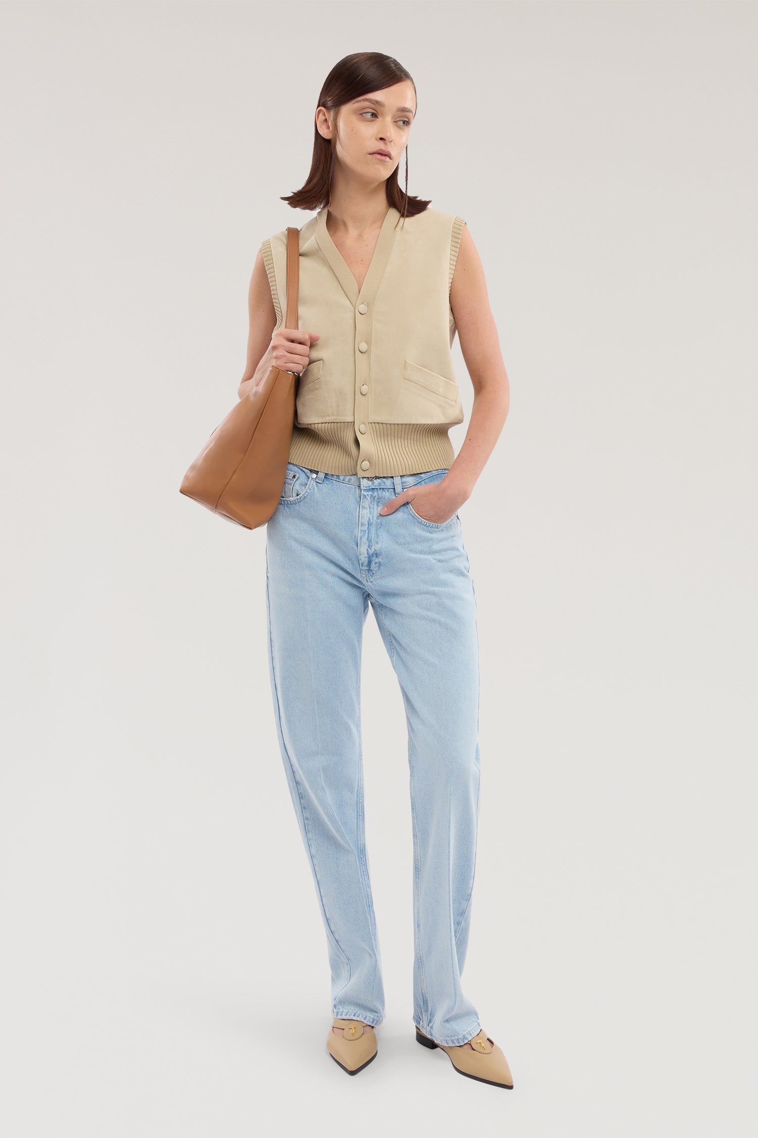 Gilet in suede e maglia di cotone 4|ee689452d4da6deab7a8ad9ed9979d569e05b28b215bae19a628c20801c1e057