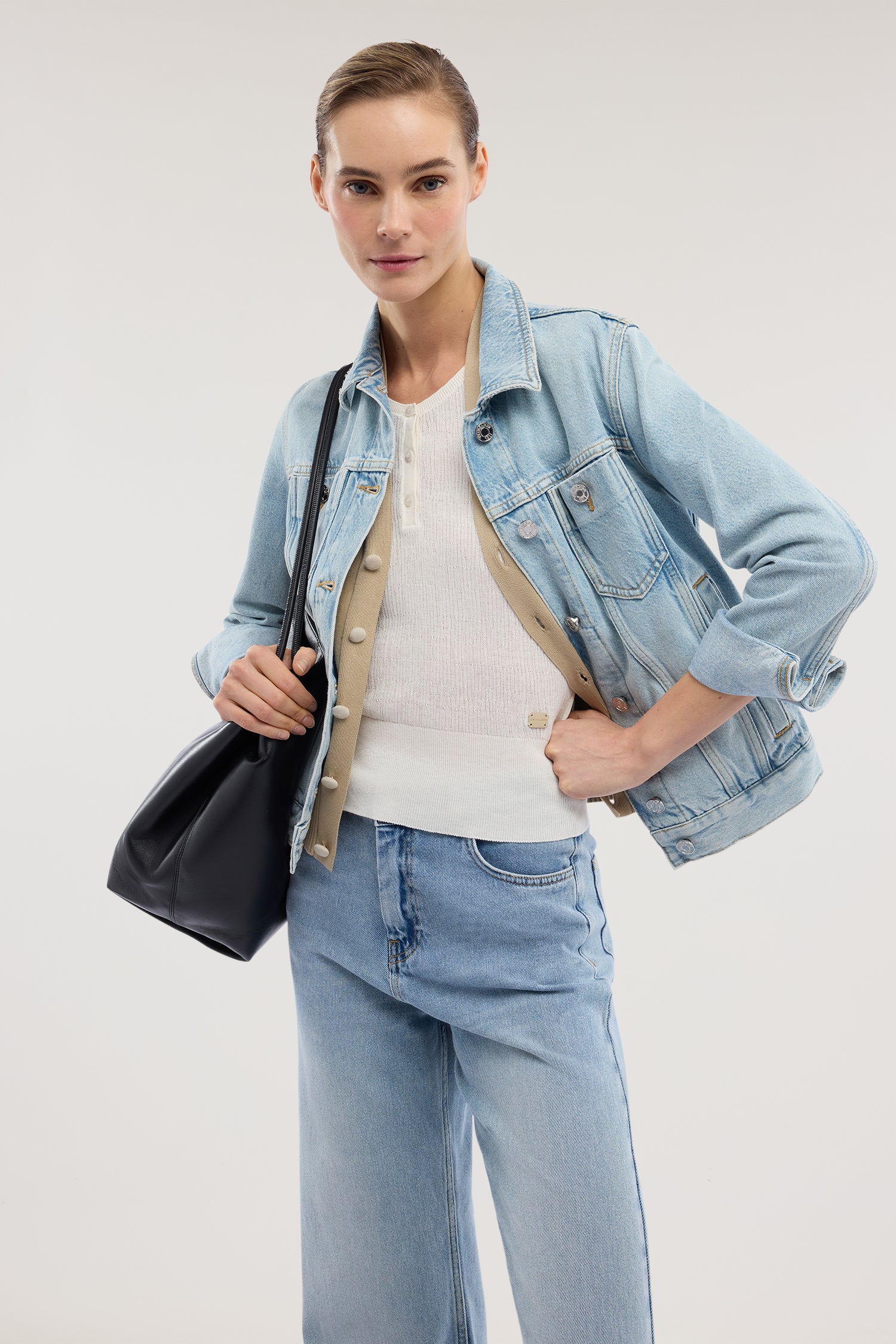 Tank top in cotone crepe con punto 3D 4|e68d51c3e5b3024d37552710318feb8ac8ae14f83313beeeac773dbfb39080f4