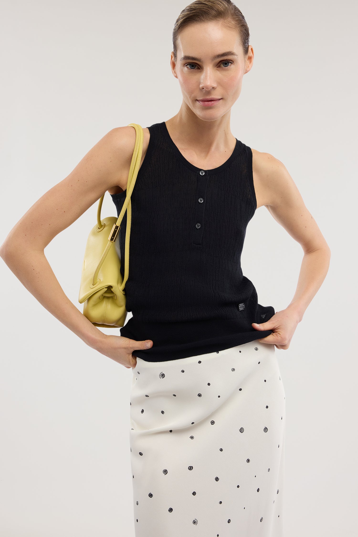 Tank top in cotone crepe con punto 3D 1|2bd00d3eafee30227c802798fb53b7bf76186ecb653146865d1e2a3d8d8bc8c2