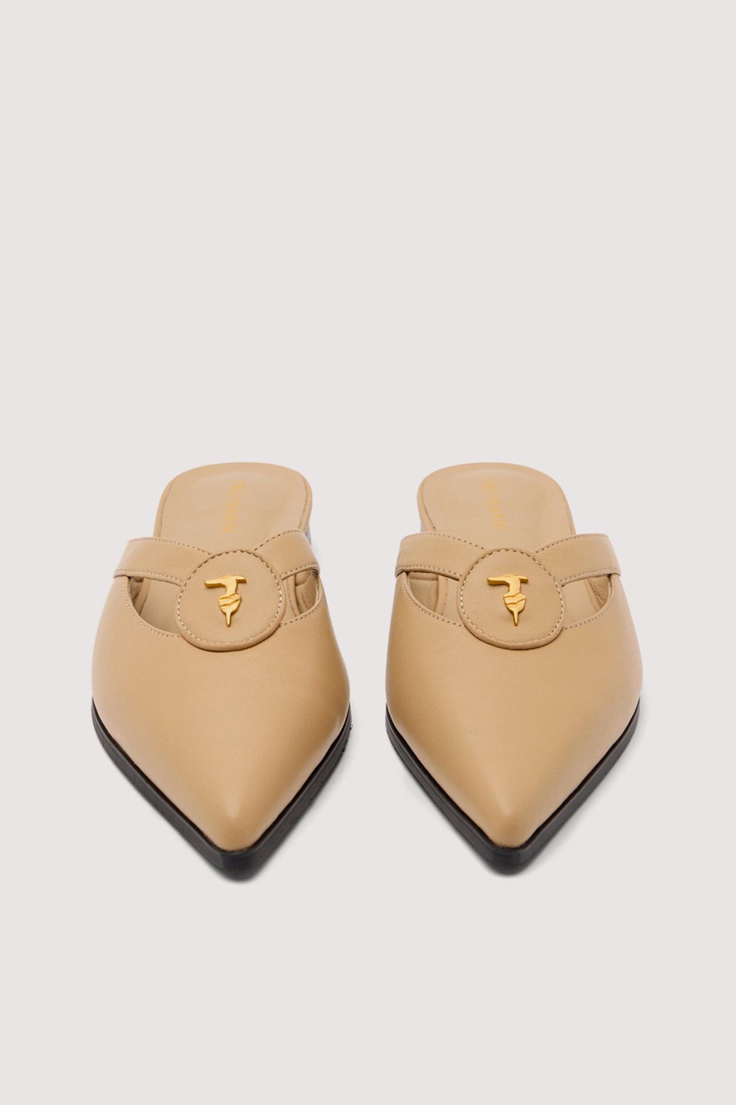 Mules in pelle 1|fabf5dd448571fa3b74dcd3f8f8d8e477fac69349058b8887588da6d6460fd82