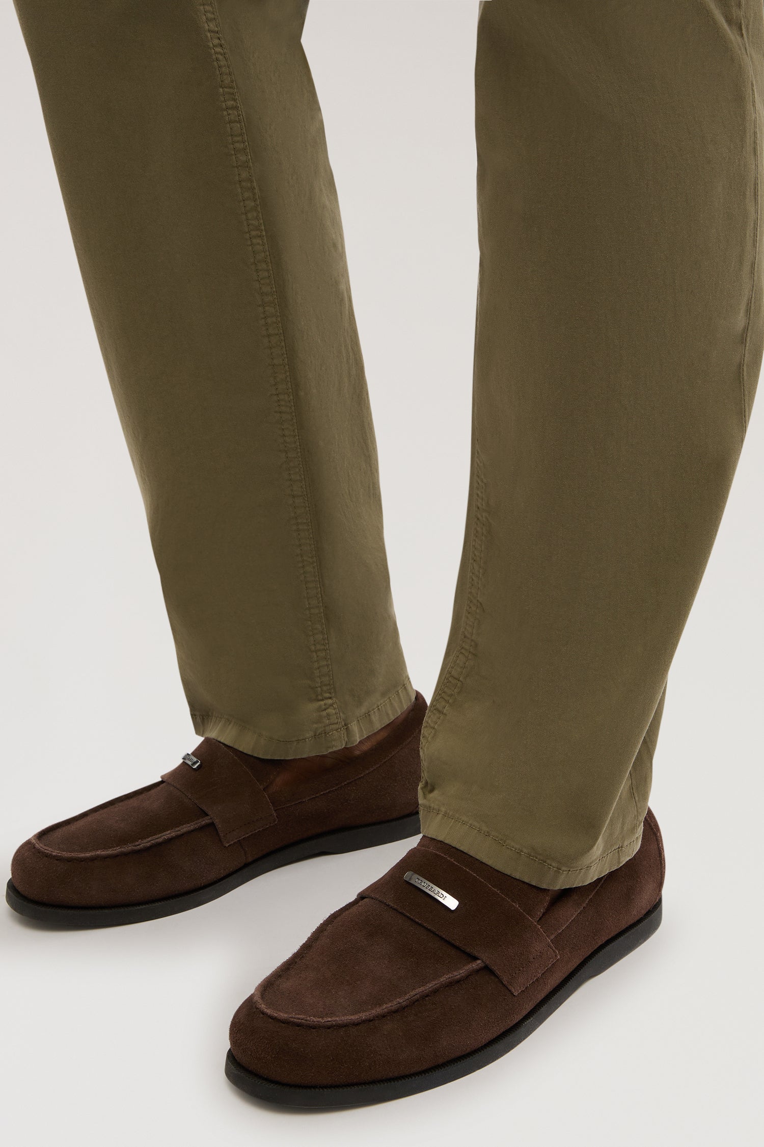 Mocassini in suede 4|8999e579209f46a104ee1a4b601ad3e0145091116e21222dfdb986551a5928ef