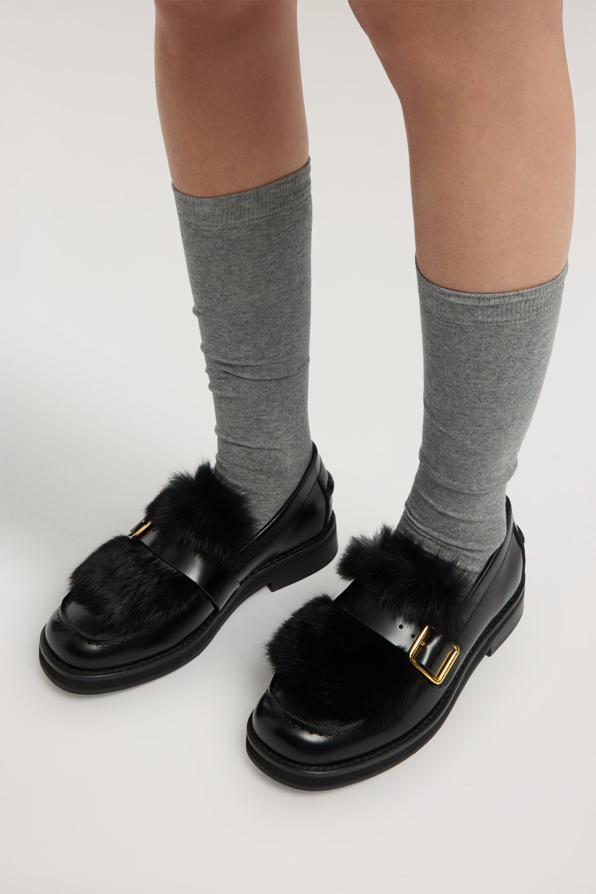 Loafer con inserto in pelo e fibbia 4|e5de9189b42ed102bbebfcefbf65a81fbffdf862f35b6a5709360a82c4f59e94