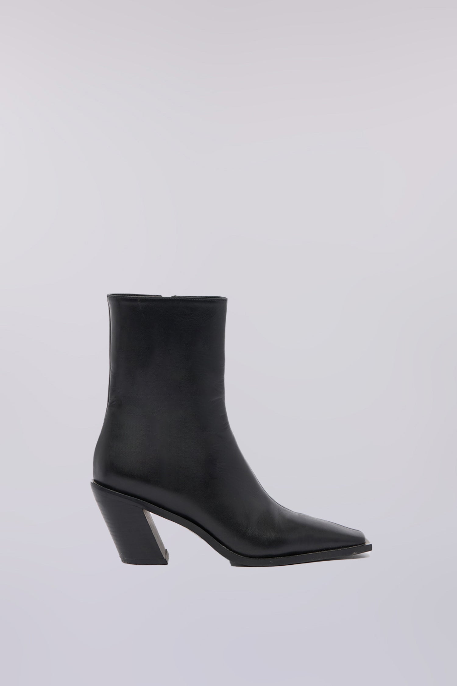 Stivali texani in pelle di vitello 1|8a02dd7ec0245f03b0c57b1667c49c9636ae287906fc9799710bf3d6193075d2