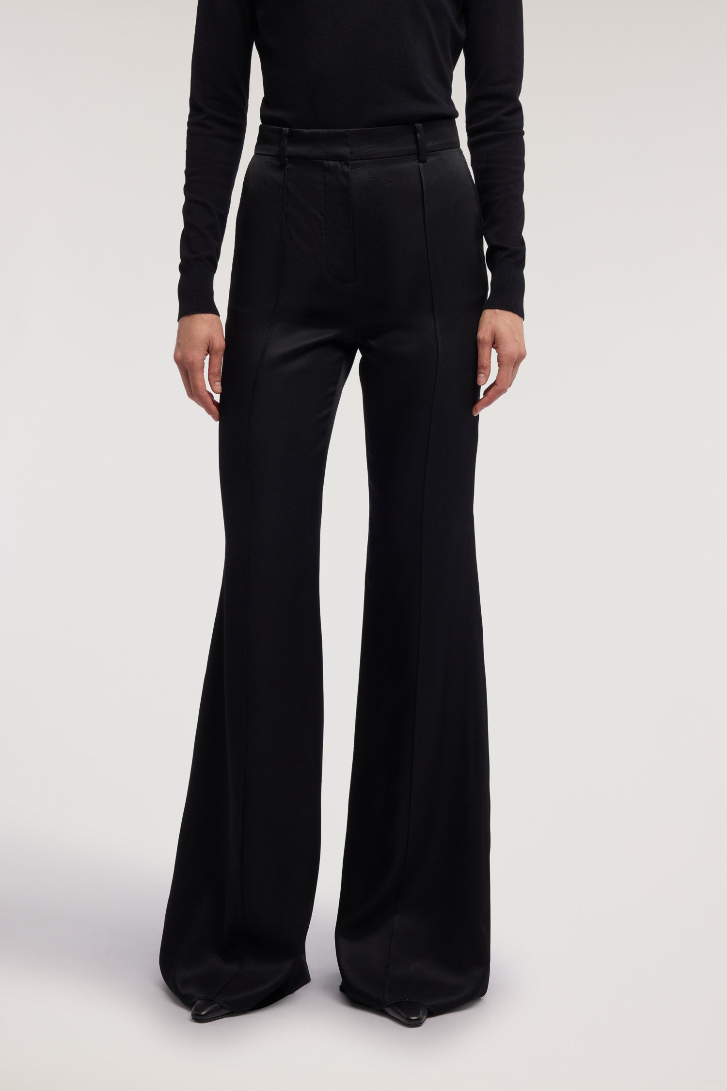 Pantalone flare in twill di viscosa 1|06daa6664a7c08a98ad0b3d9e0f2d184063933378d1bbb548c0869c9194a8f0b