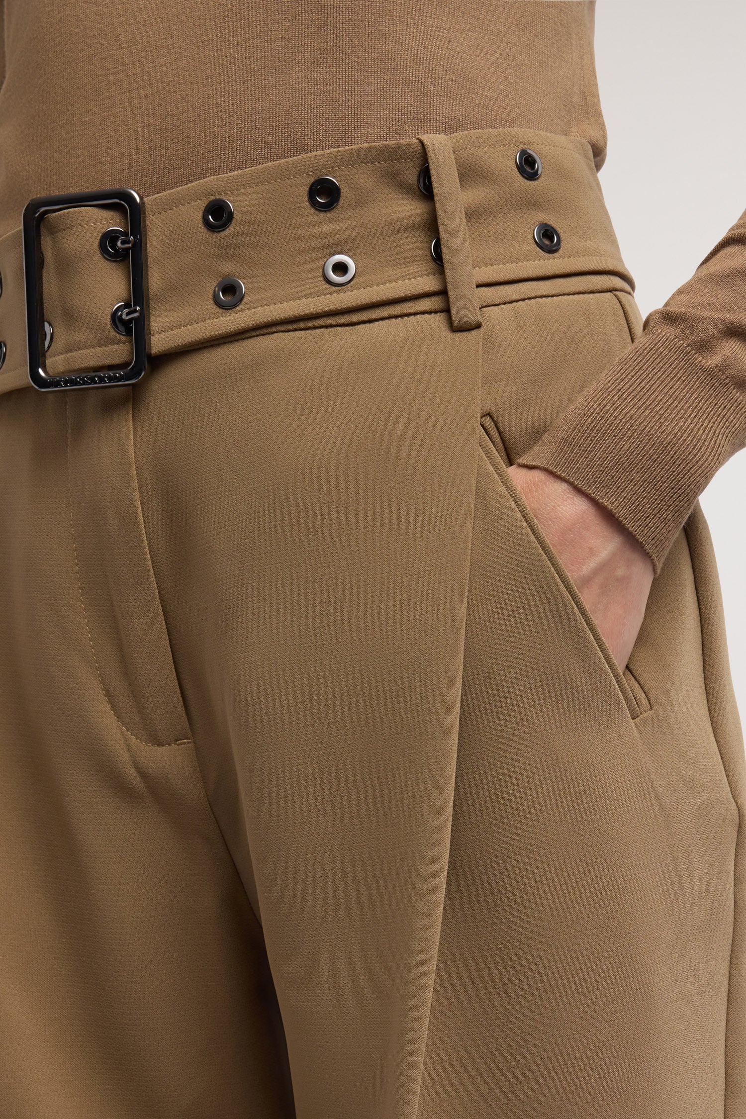 Pantalone palazzo in cady con cintura 3|ae8497f231d37255d70ec30ade33912bc9b4ba42f5d105c39982bf91de491ec5