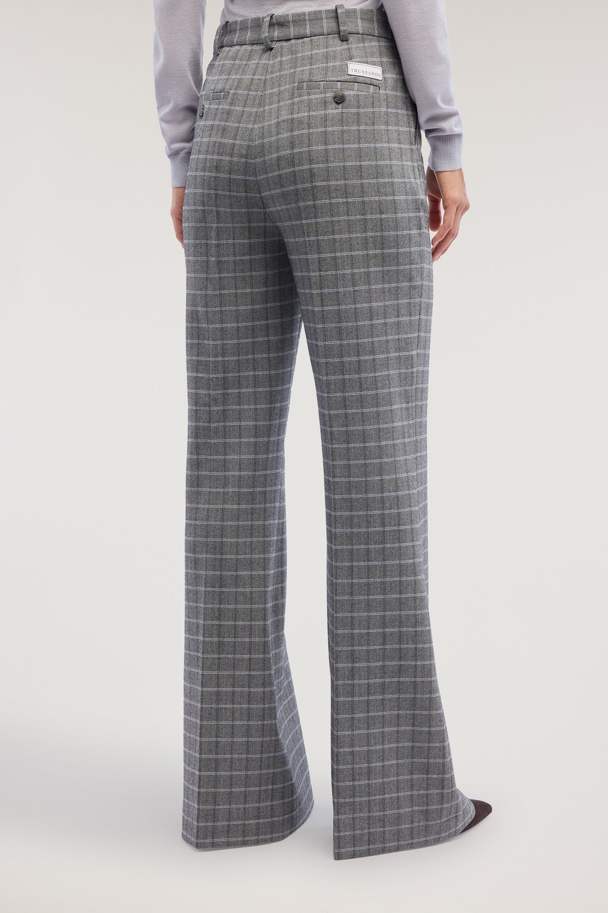 Pantaloni flare in flanella a quadri 4|1078f9023d8d5063f8ceed8581a037605573ab0fc62ada7040ced58fe70dedc2