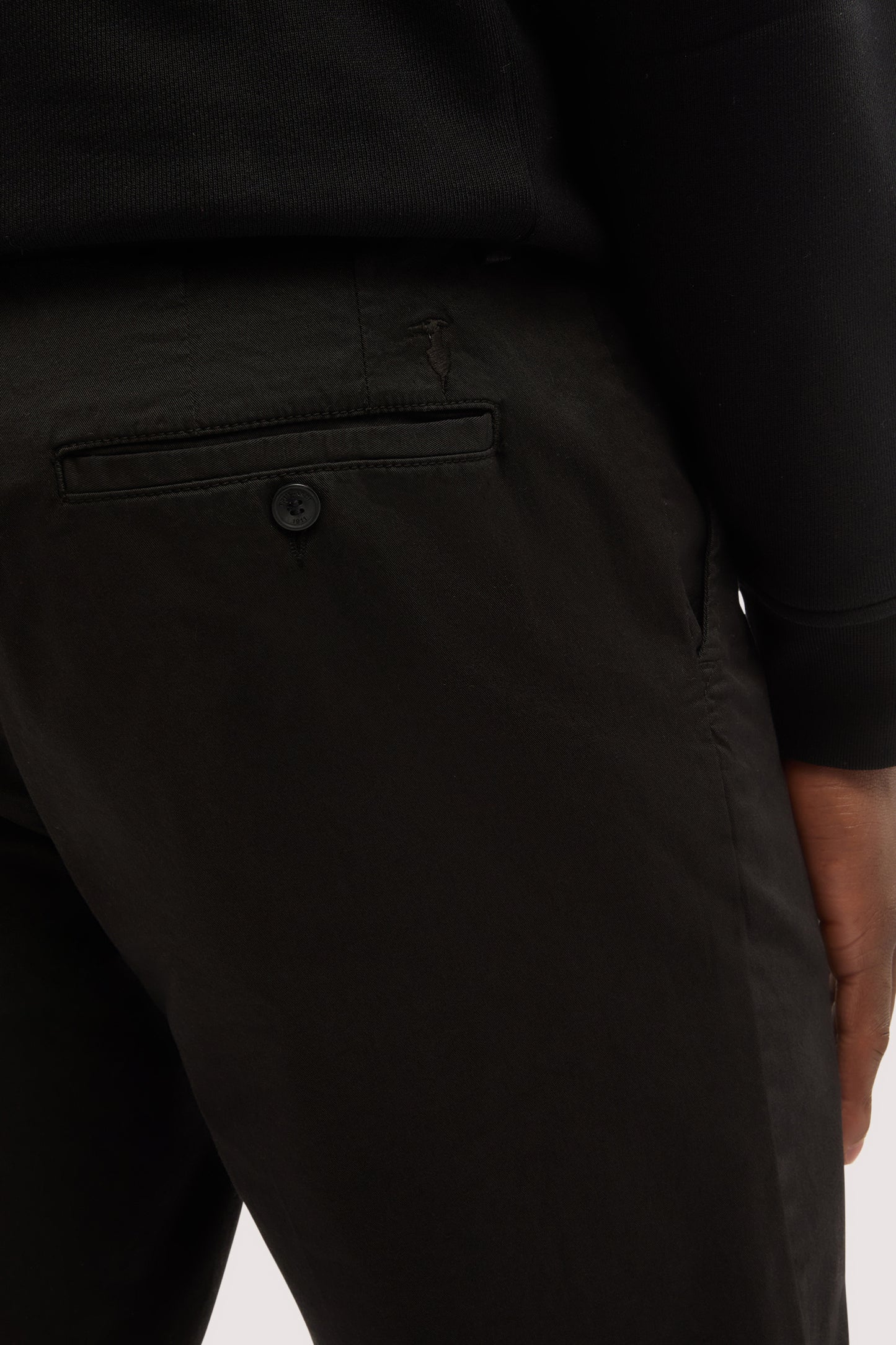 Bermuda Aviator slim fit in gabardina 4|e36046a2b25d588f43bea7c5984d20bca17ec82a21d70a6ac5fcb19d4d9fd8f2