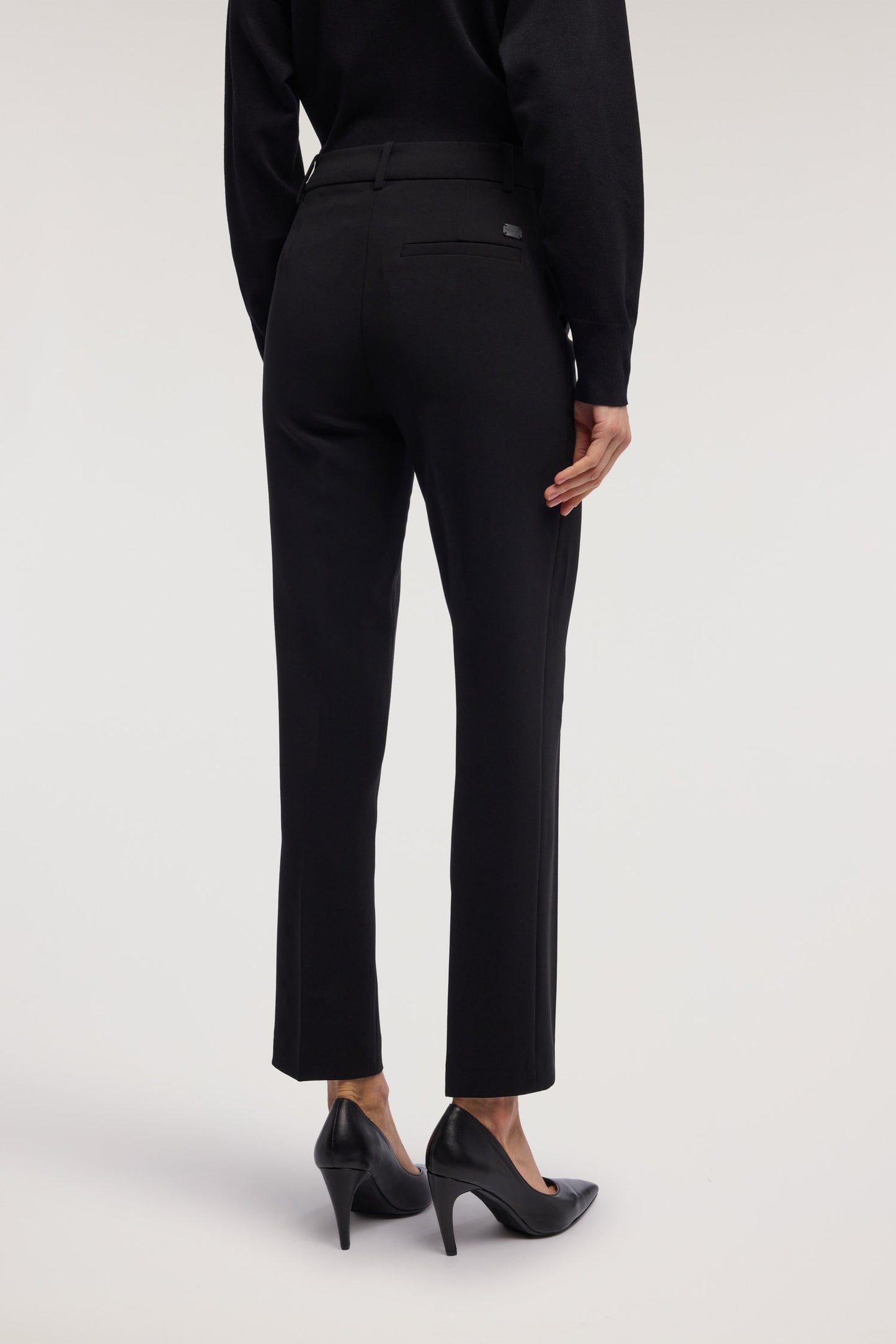 Pantaloni sigaretta in cady 2|27c3b7d28806c86456b2d554807255a3d7df536df7740486ab4a015dbfabbfb8