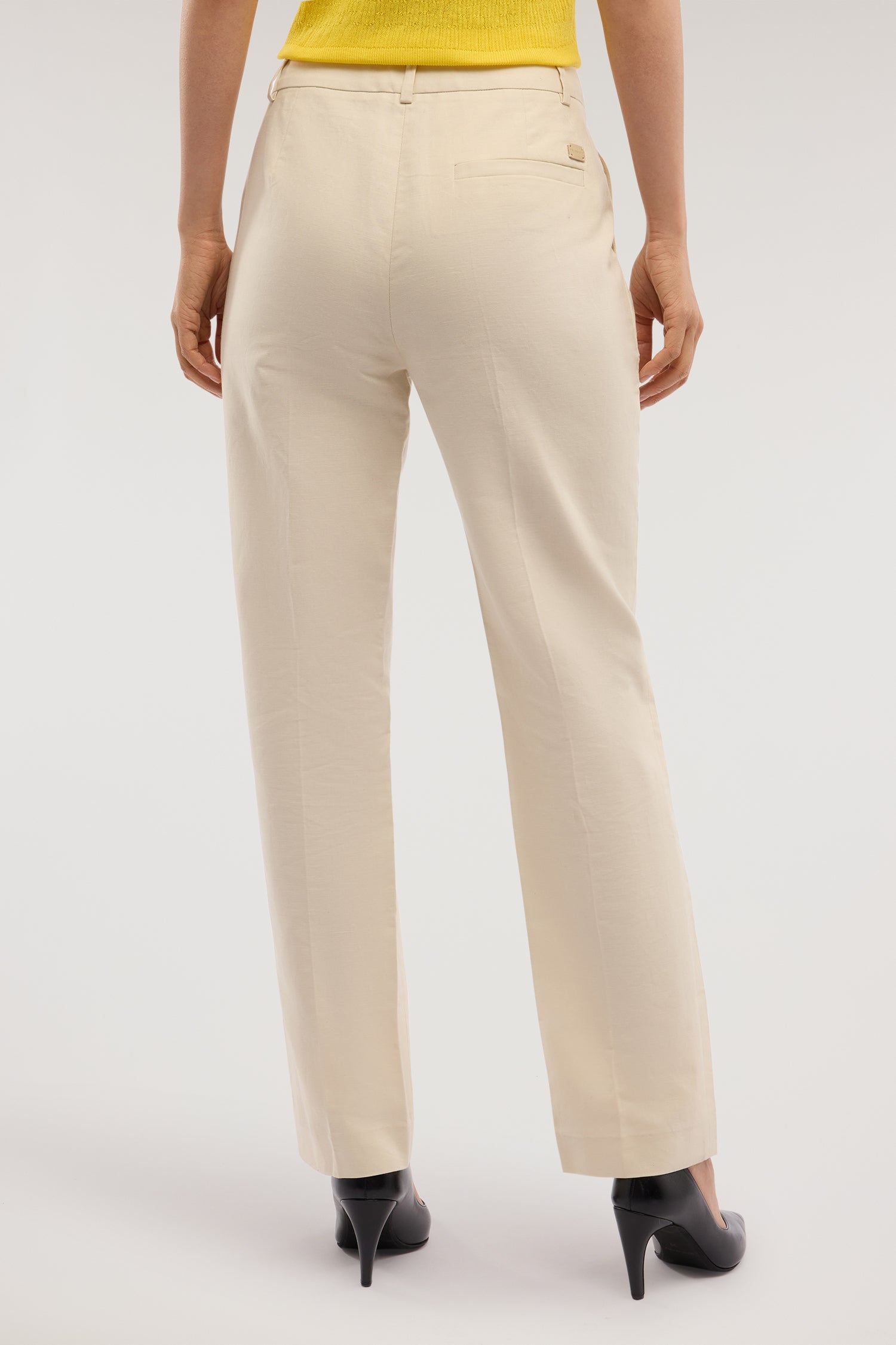 Pantaloni a sigaretta in cotone e lino 3|ef2068a81ef74c7b6e30ba3a3d63292e2e2ab0be16a02f55dcd9a2b3defb9e69