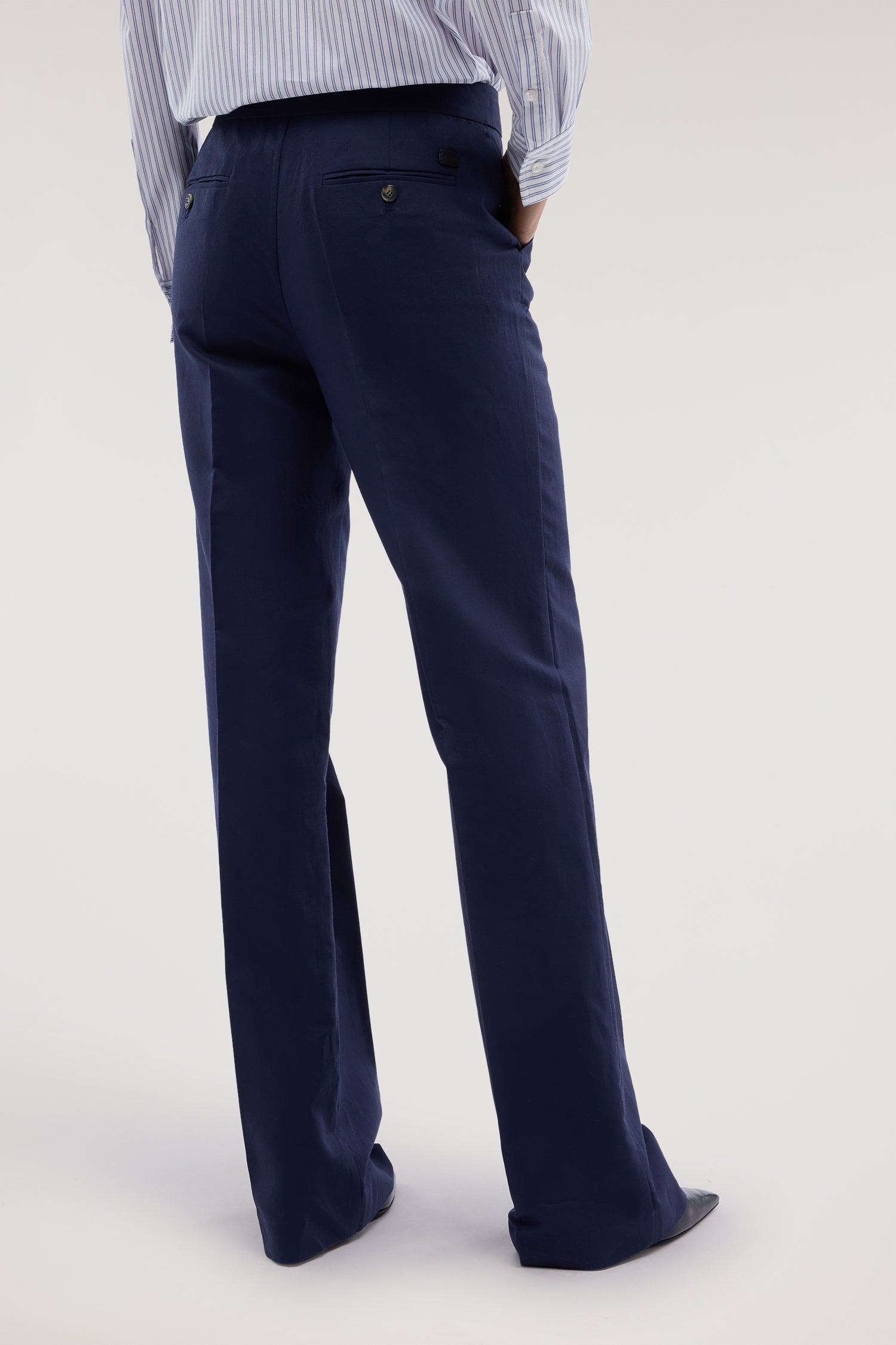 Pantaloni palazzo in cotone e lino 2|a18b964bdeb919d113da51daf122dc8ede821985ad08aff385197b7d9c307681
