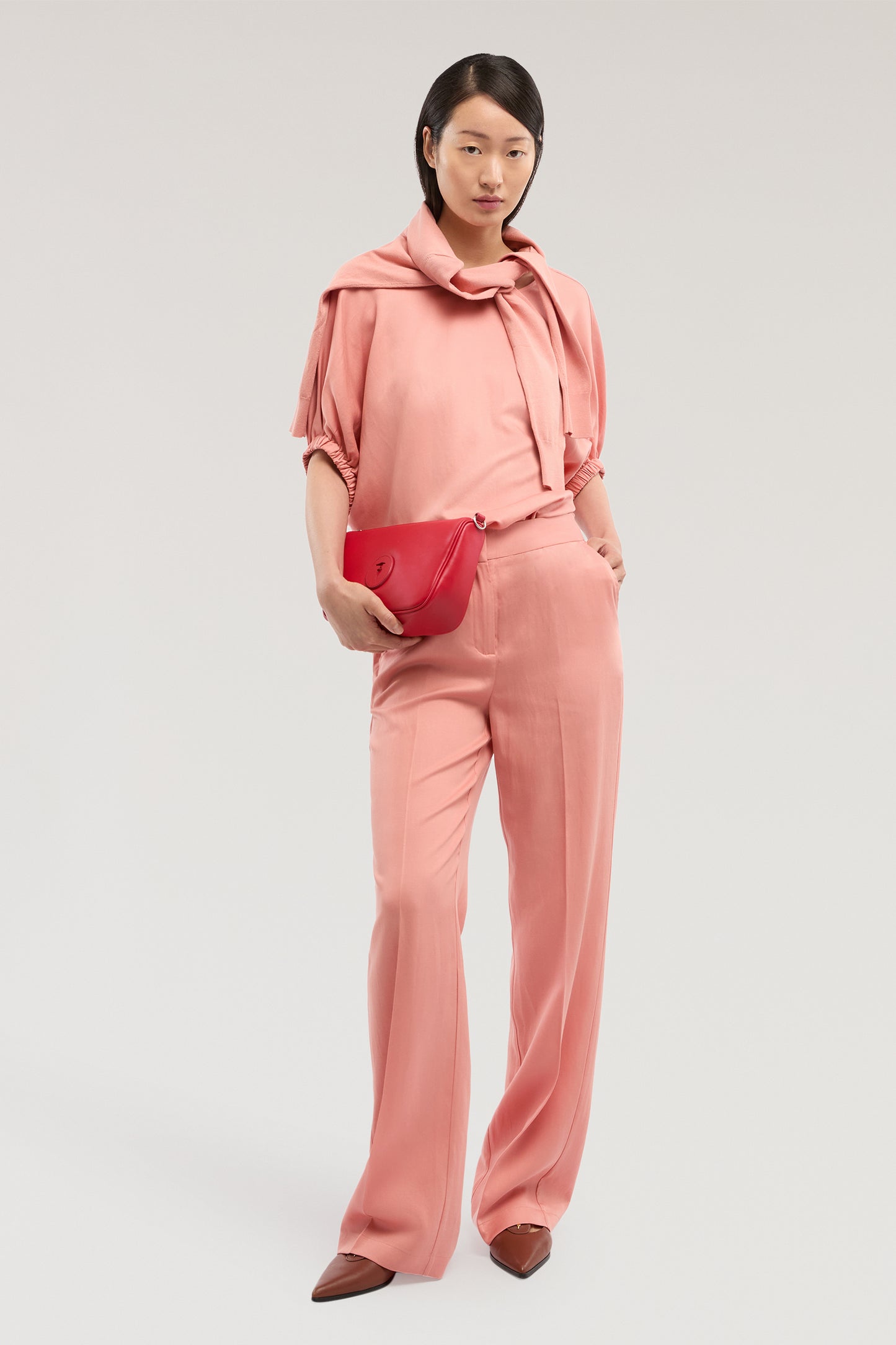Pantaloni palazzo in lyocell e lino 1|53f5488e579d8b7abd9d6c66da7821093f7bcc7559512245a3e3f78b88395046
