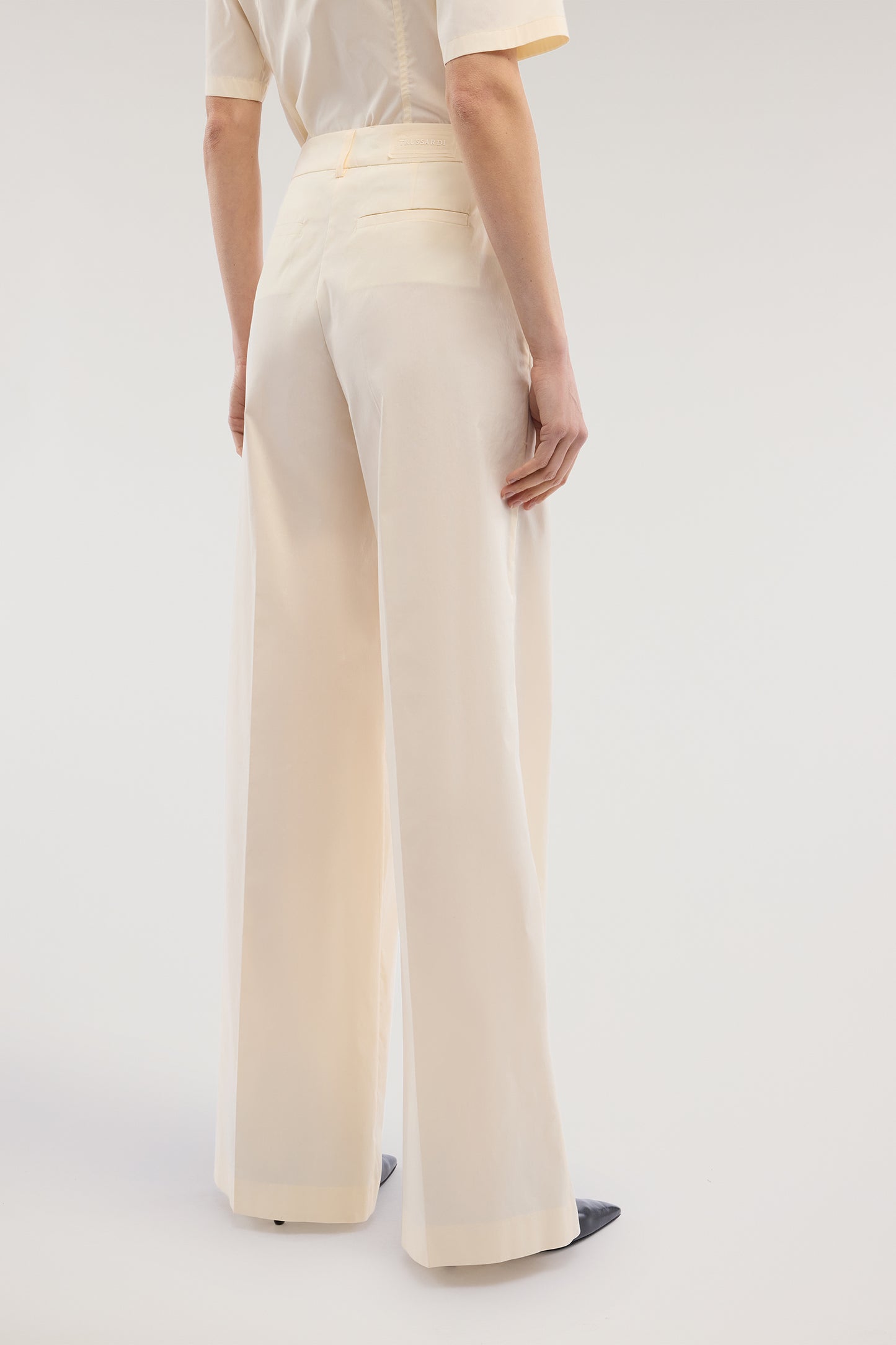 Pantaloni ampi in cotone leggero 2|fd605ee091d89cc24bec30dcd6dbaa14eec5b296383433c14b3e6ff23b9ebf55