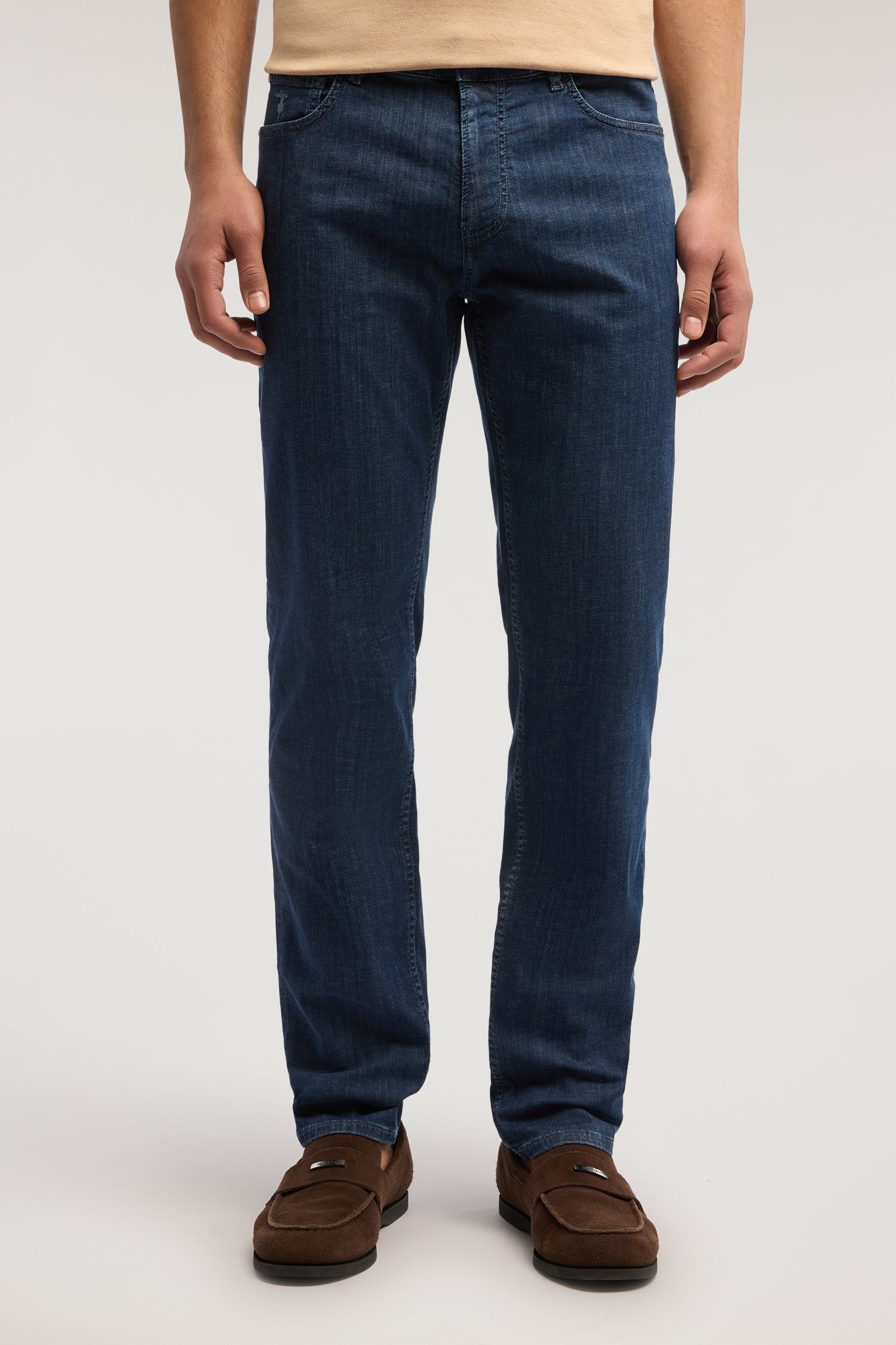 370 Slim – Jeans in Denim Comfort 1|5d61b8121bcbcb47889b6b1b648aa2571a237c668f265989d1b9769b36e9063c