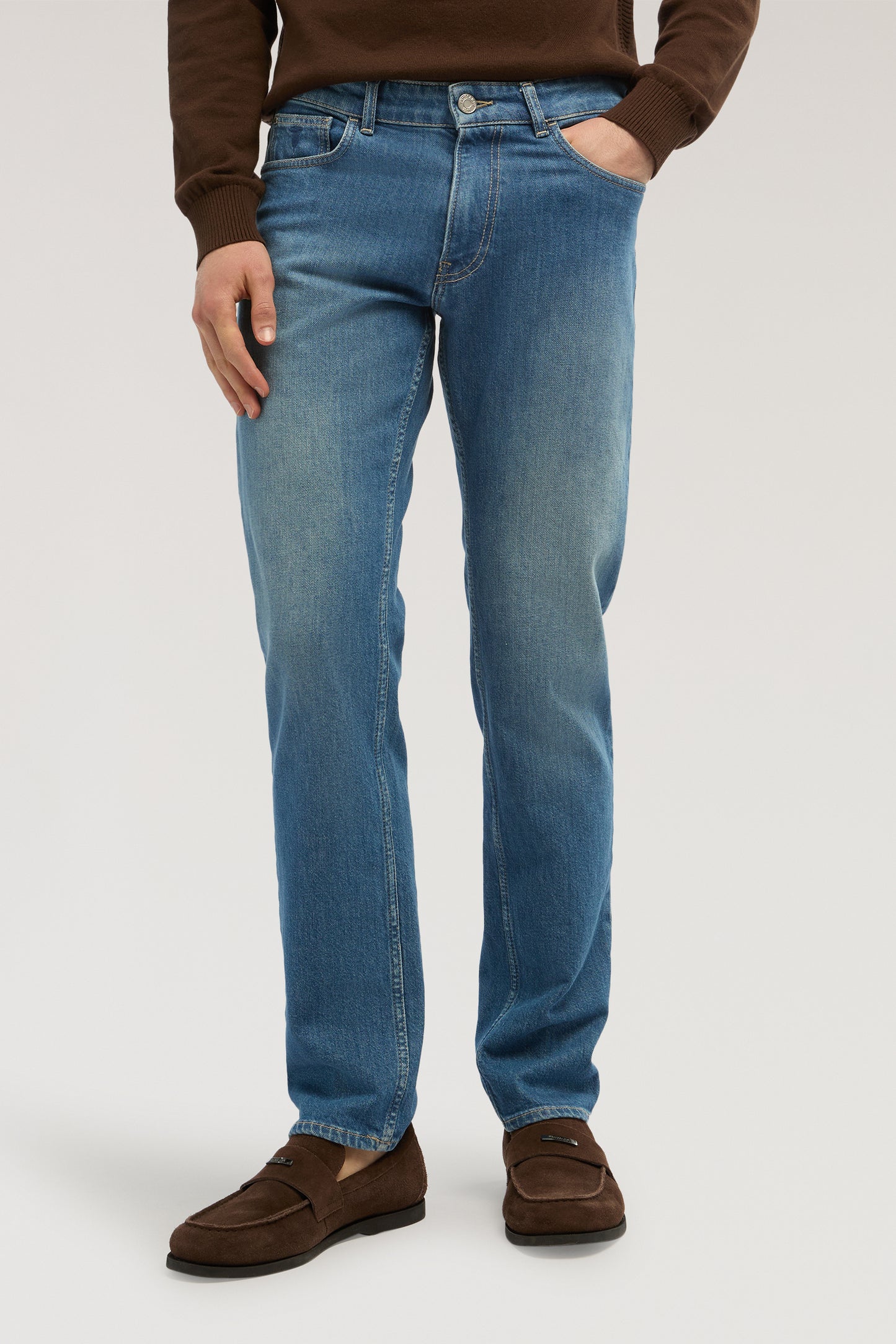 370 Slim – Jeans in Denim Comfort 1|3b28ac44b80f1e72cf5542101e918110d5ecec634a70190178cc3c1adad4b3ed