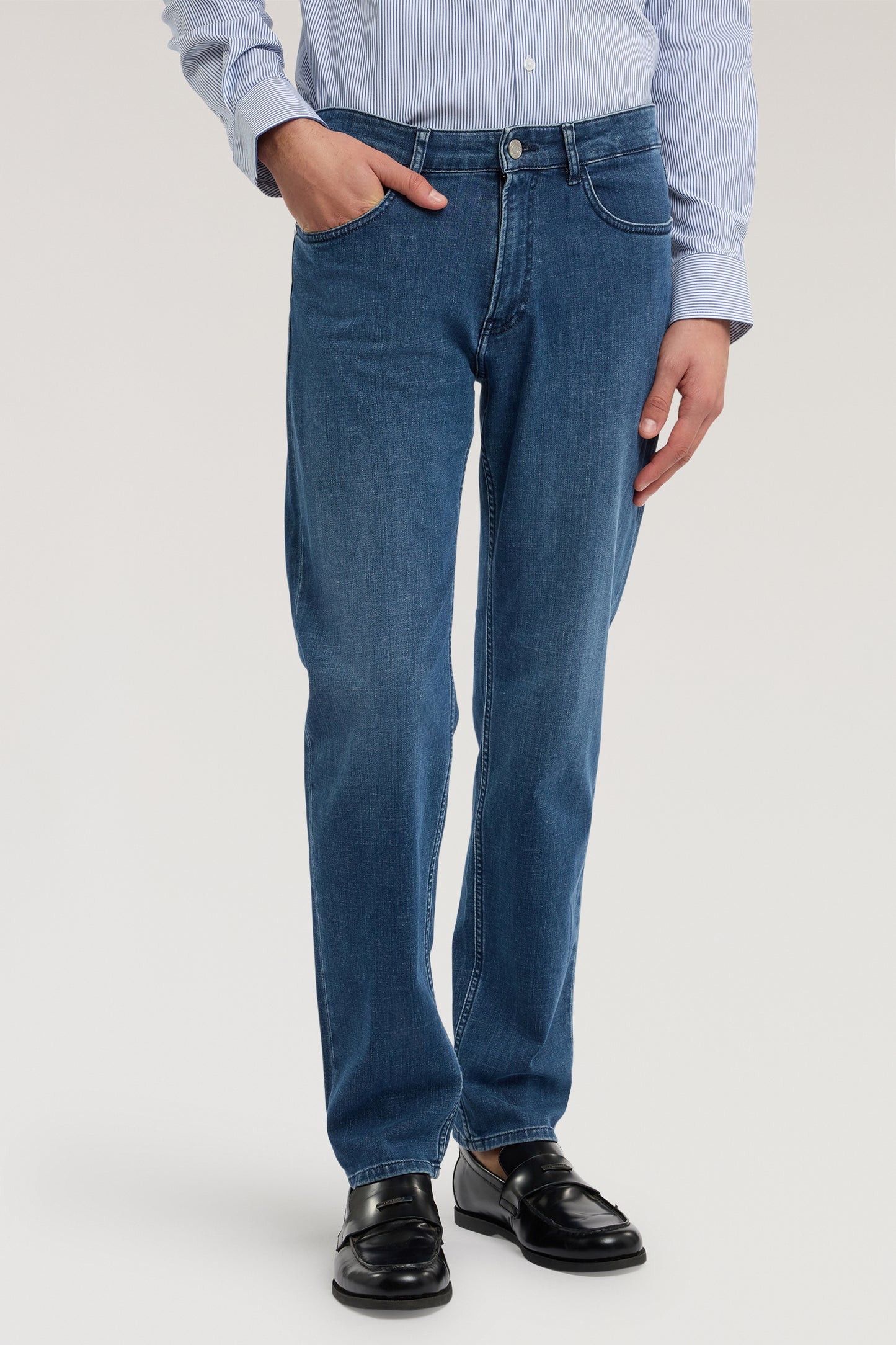 Jeans Regular 380 ICON in denim stonewashed 1|9264f08f26c85d925e28d50e870f2c218cc7a18516b890a52f276502bd5b618d