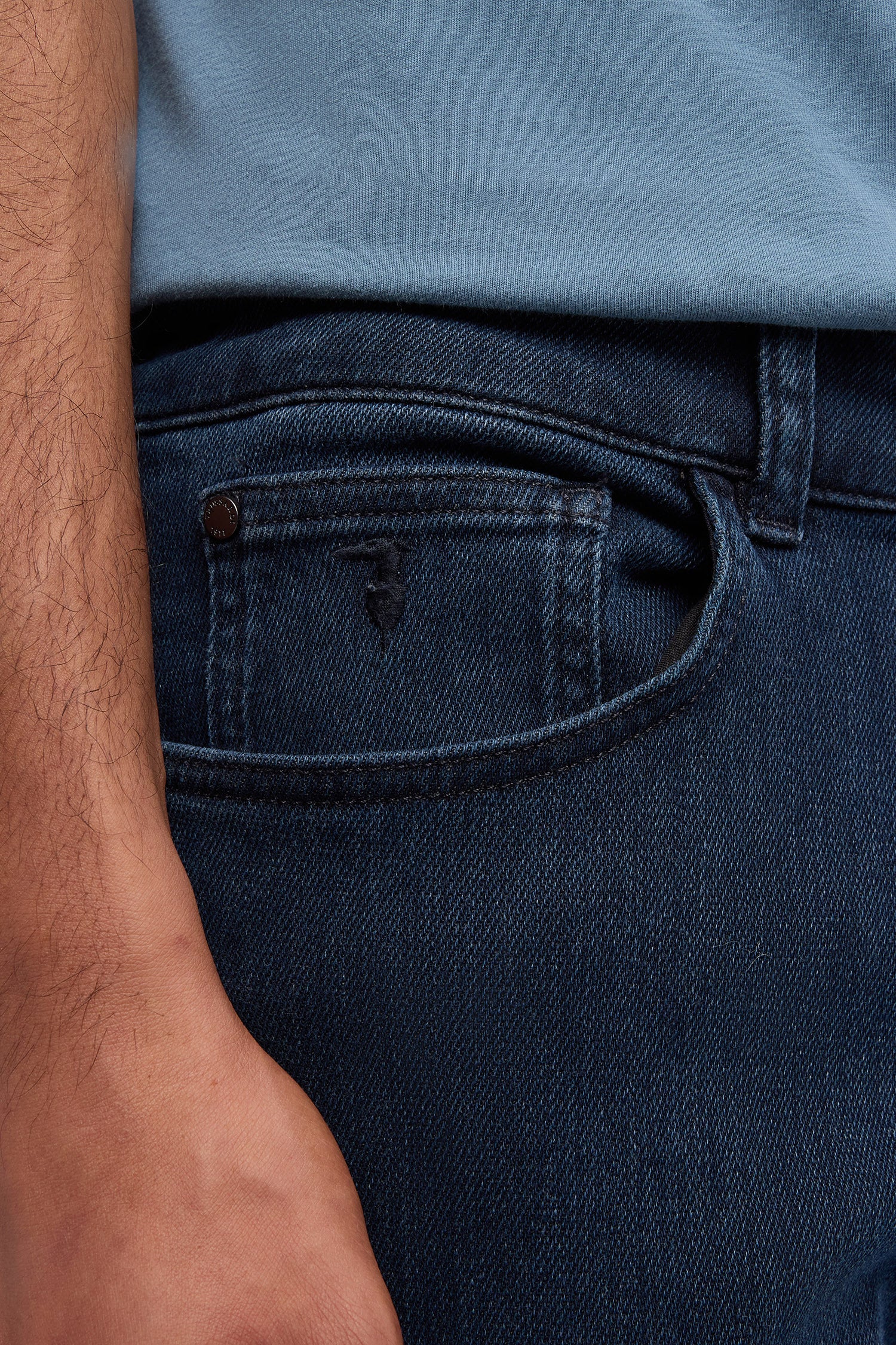 380 ICON Regular - Comfort denim jeans – Trussardi