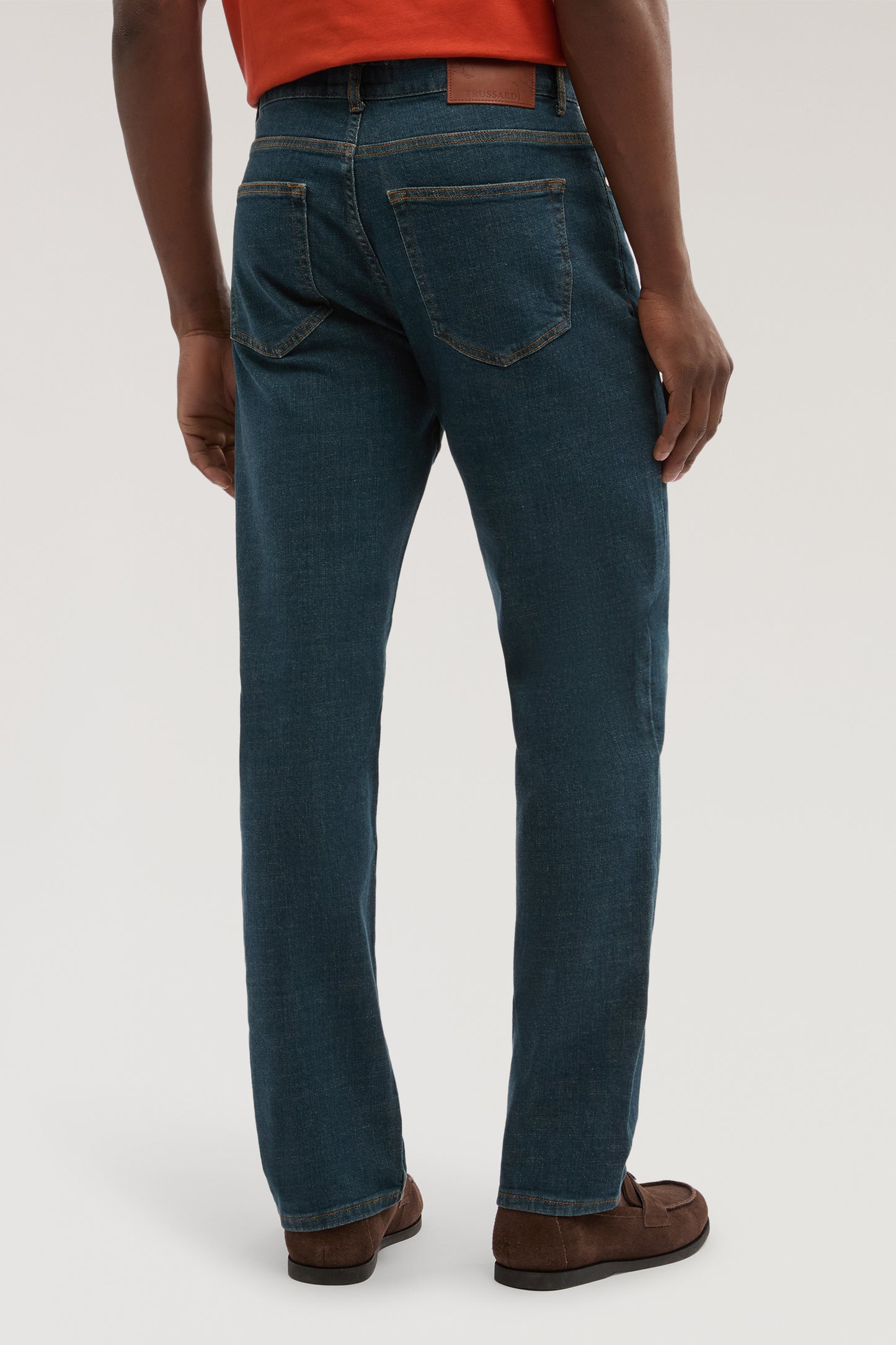 390 Straight – Jeans in Denim Comfort 2|708c1f3161b8fd423166448ecb506b2eca918cca9829cd760d8c847d40832f25