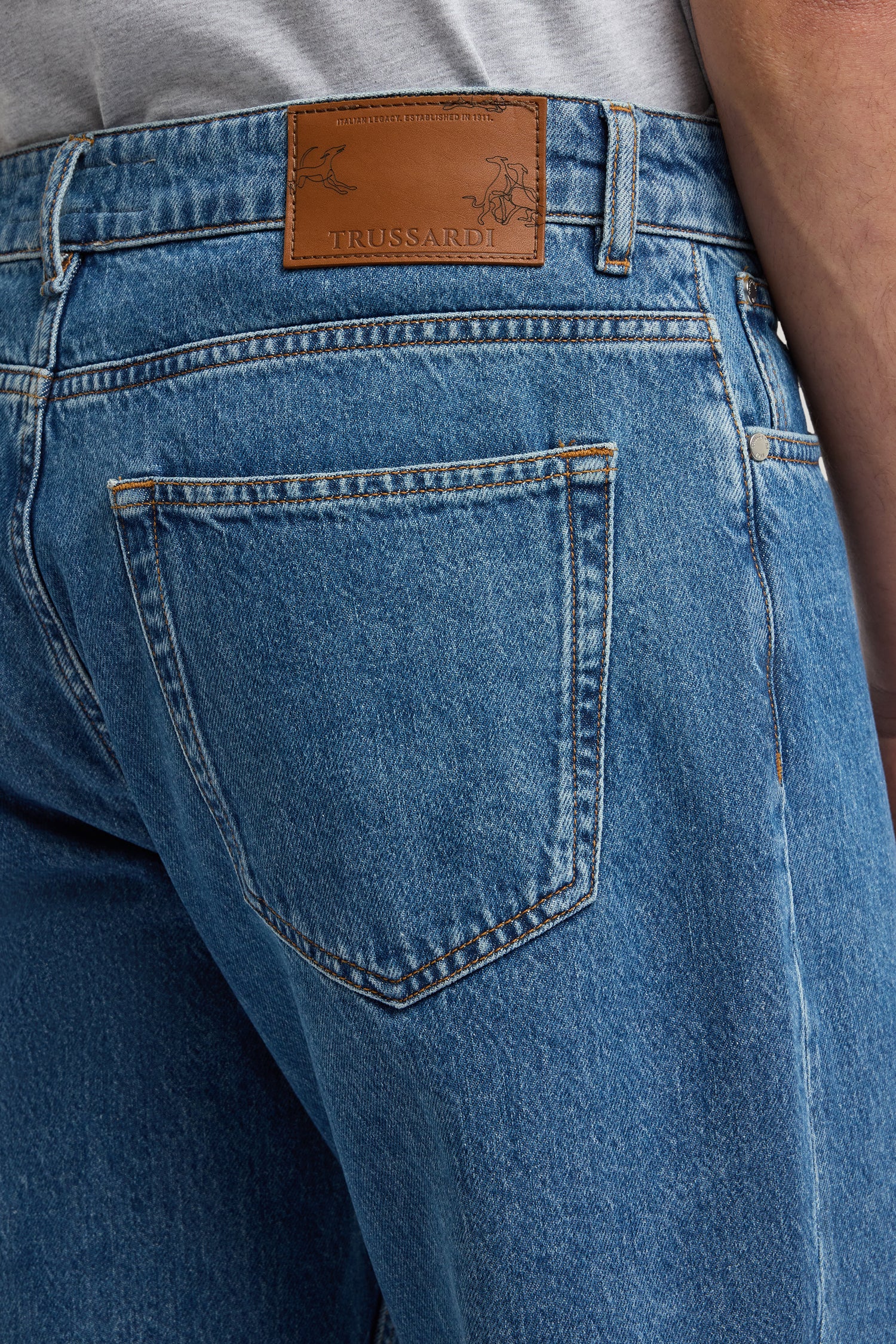 390 Straight – Jeans in Denim Comfort 3|8bed81b8ac8e7c24b1e784d6490065f65eb7356023ebf96e0f204d929d858600