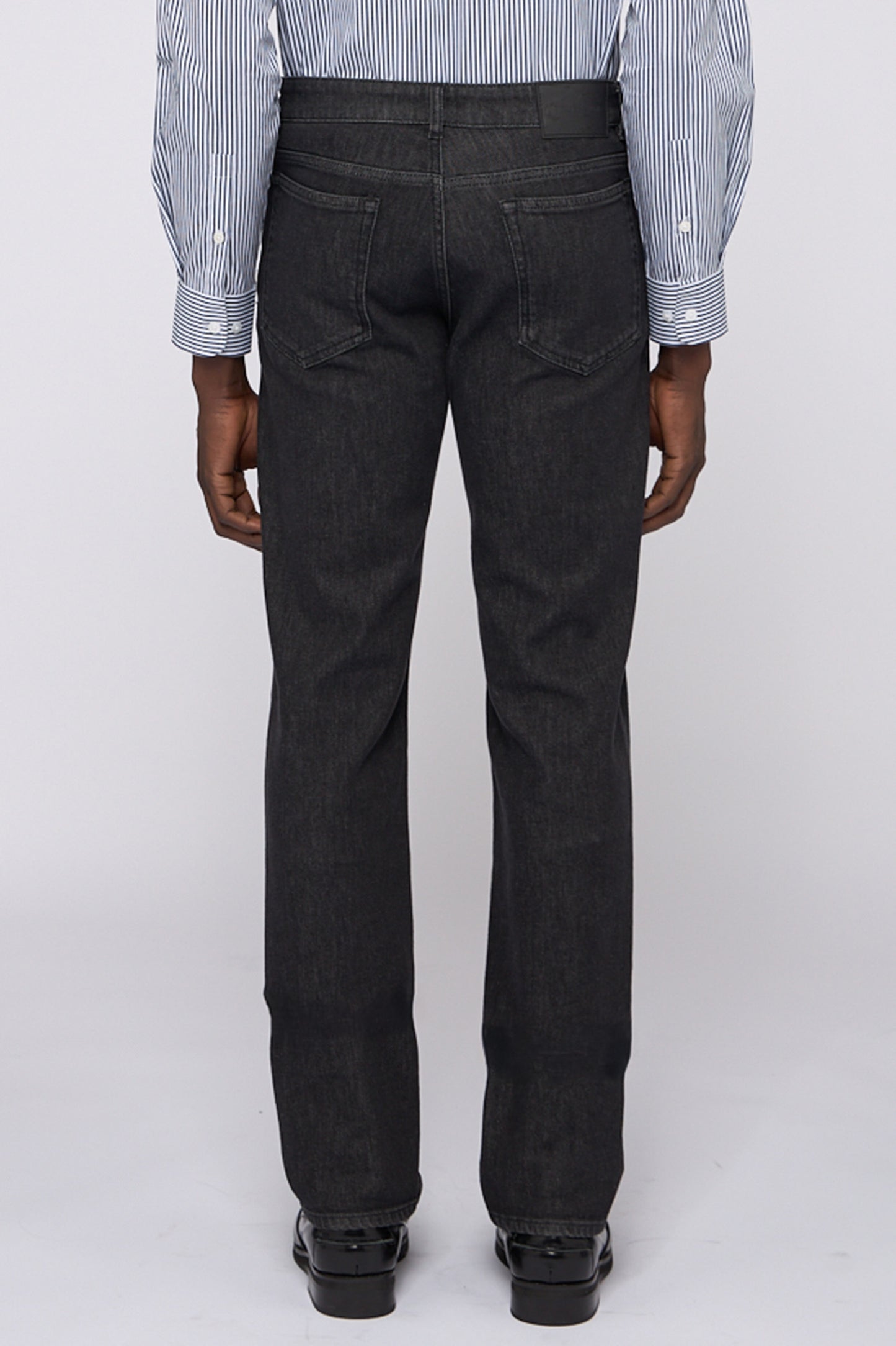 Jeans 370 close fit in denim stone washed 2|f2d85fd14ec61b51aa684b5c4a81a6059fabb359be2ba13c88fc1d95d9ca63ee