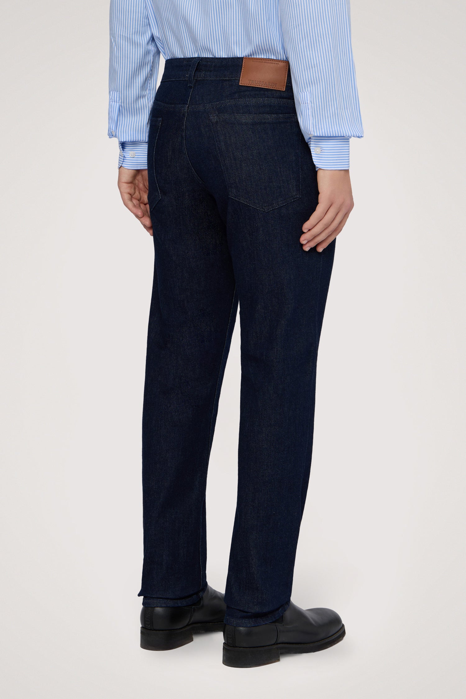 Jeans Regular 380 ICON in denim rinse 2|3037957036a9b444f8038272bb17399dd79428549cc56e3b0030b8ef5f07c226