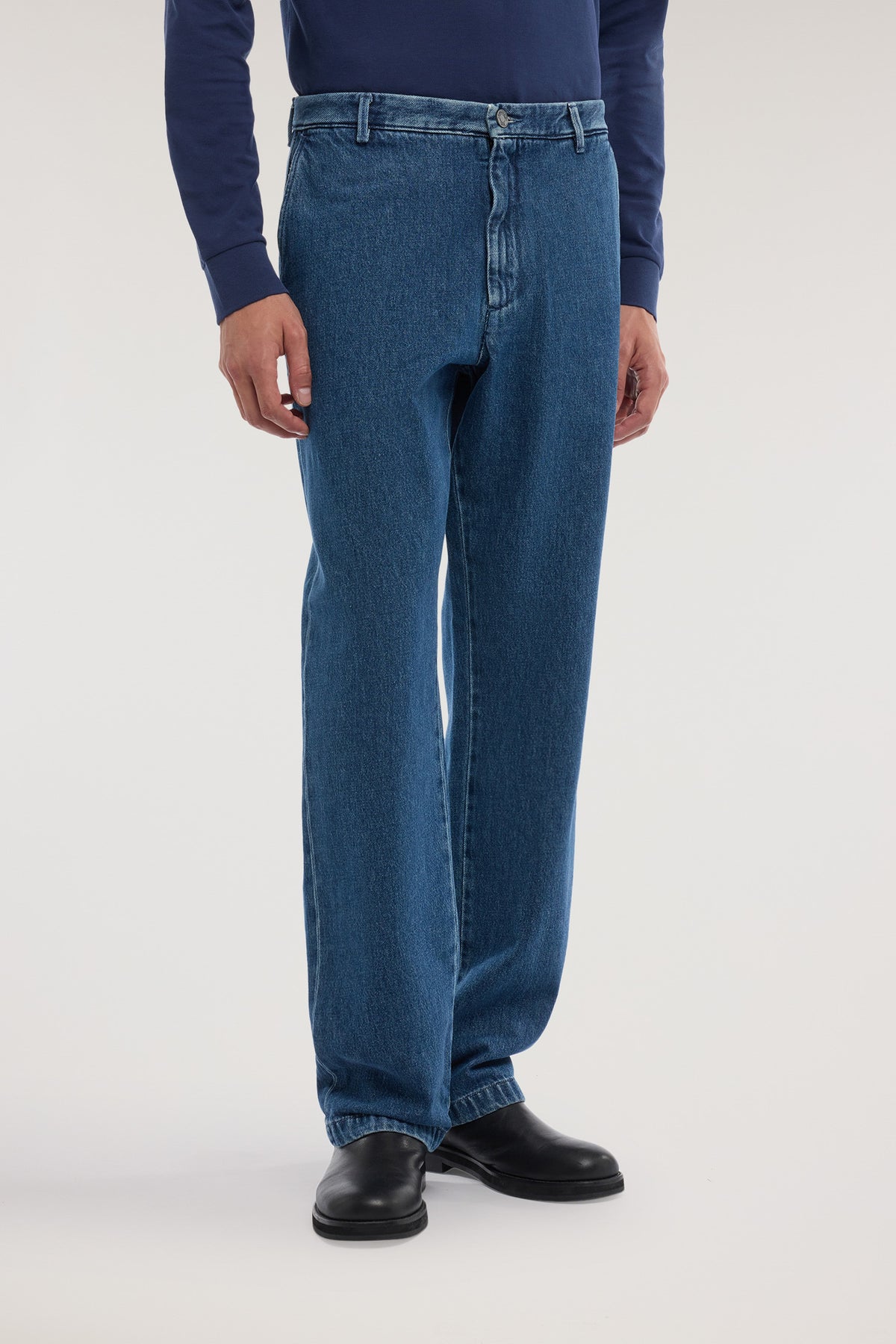 Jeans Regular 302 in denim stonewashed 2|83a4c4fd1eadd4f34488edb6509ef3db82a18efc21c0274fe288c2f83b89763b