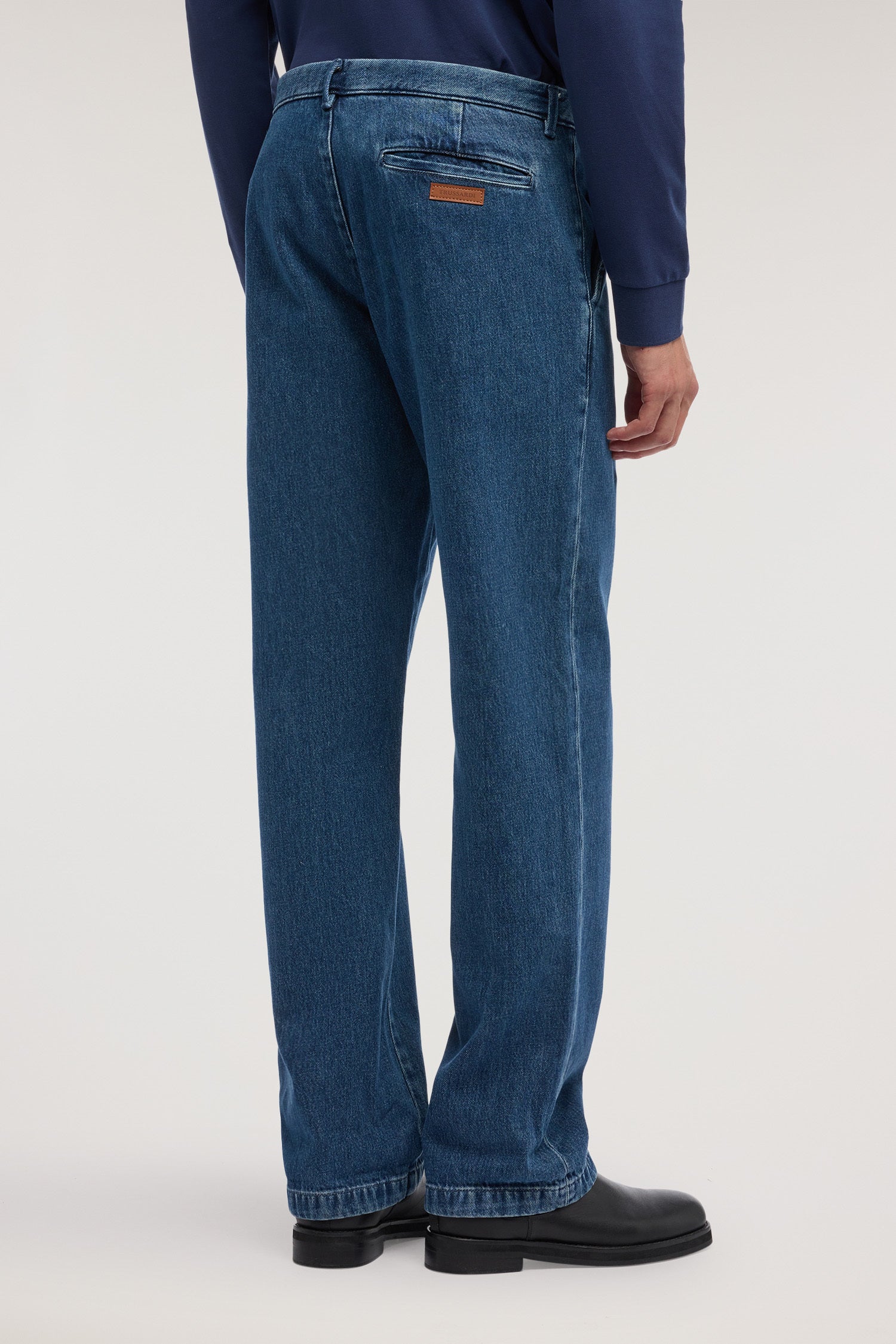 Jeans Regular 302 in denim stonewashed 3|fe607efbb4ddc91f5fd1980ee1dfda0c7df1c7cd0c2d4a7e98bc241aa5a3d274