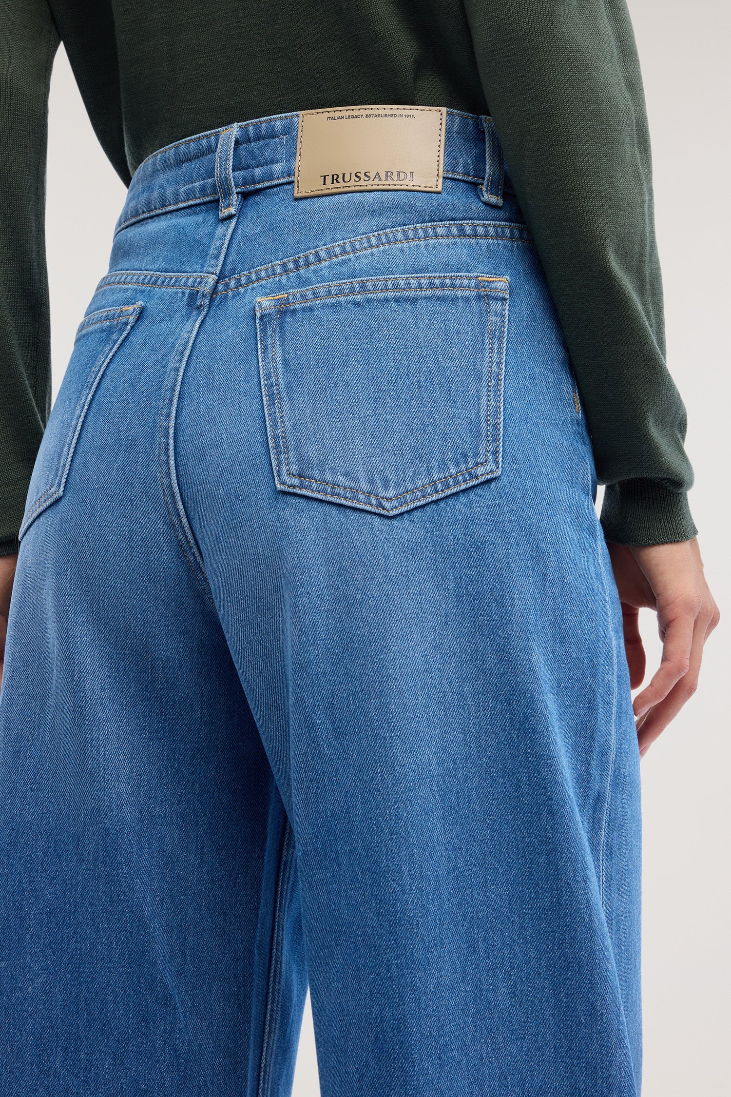 Jeans Wide in denim stonewashed 3|f7654e358f28a97577ac3baa87e62c24ff06d21bd290c292339a99ef2f18b1f1