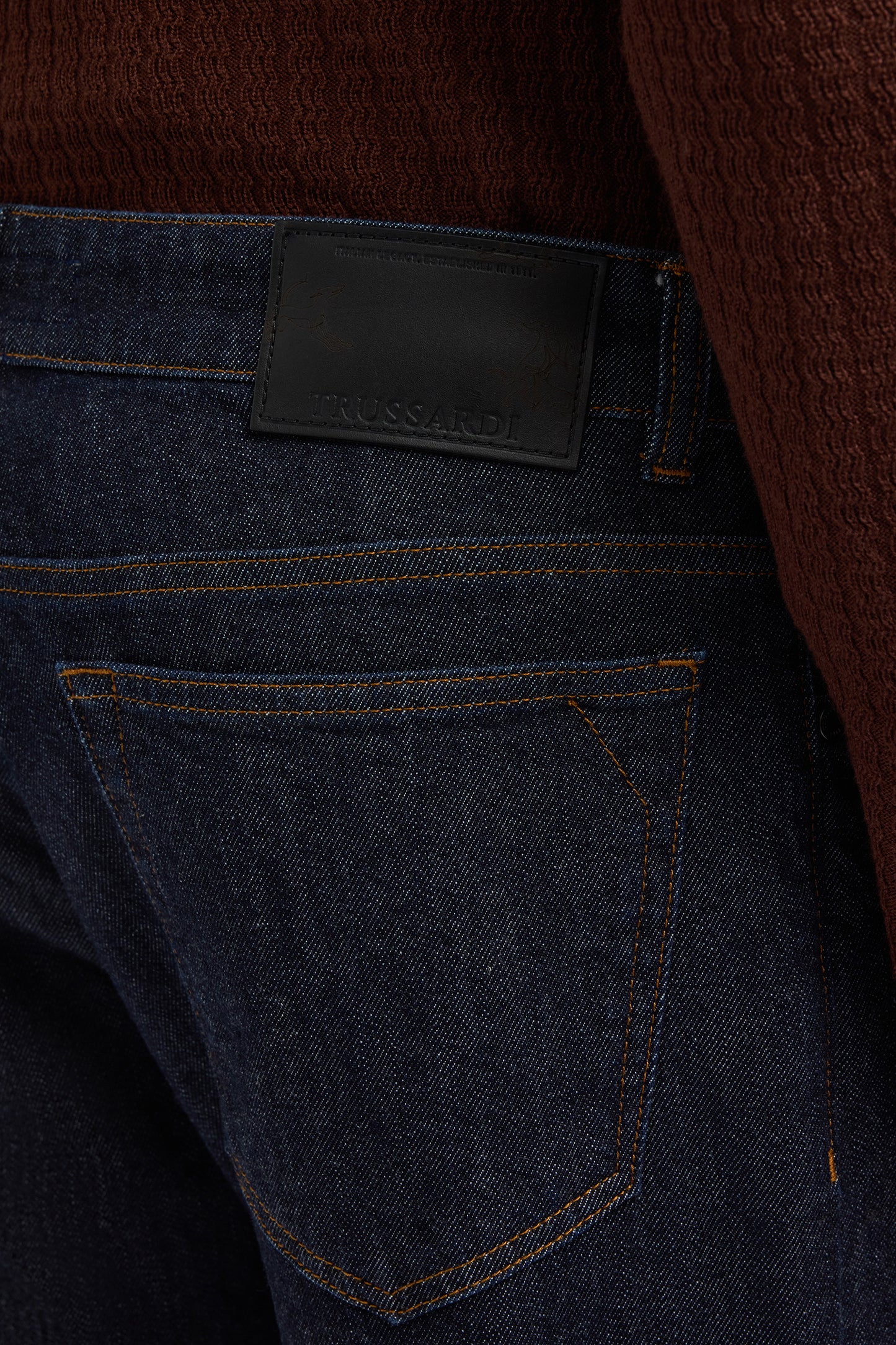 Jeans Straight 380 ICON in denim con cashmere 6|d8b7967837e18d3b1c85f82d1740d0345e6ad83e7af3d4b82e322990c820fb51
