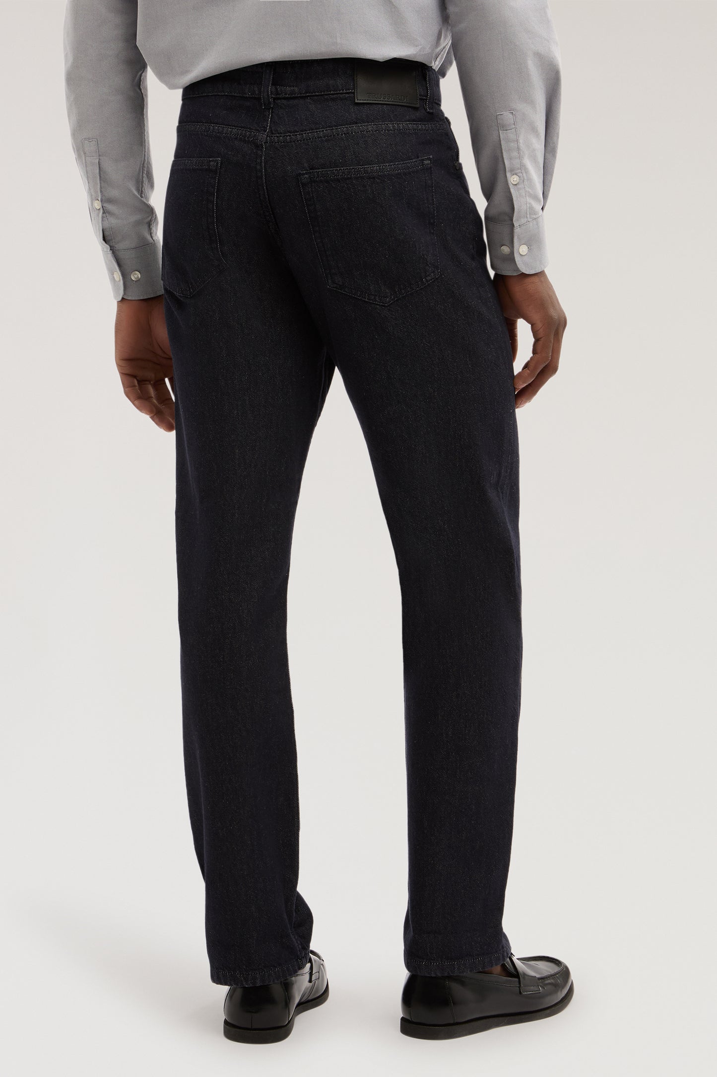 390 Straight – Jeans in Denim Blu Scuro 2|8e415febde449c57d1c5c71ce0abc78f8fe608304fcf56fa2e97cdec812206ea