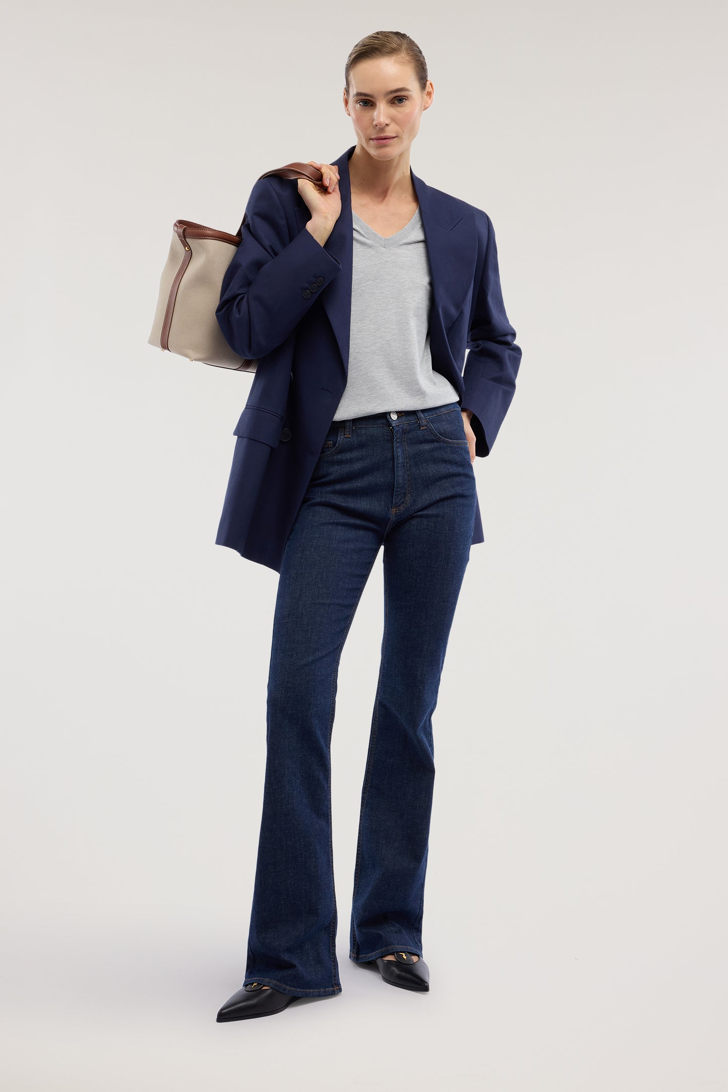 131 Flare – Jeans in Denim Comfort 4|f8d04e4a174a7aee22c9478c02a1acb507288ce386ce3072a973fb7ee726f778