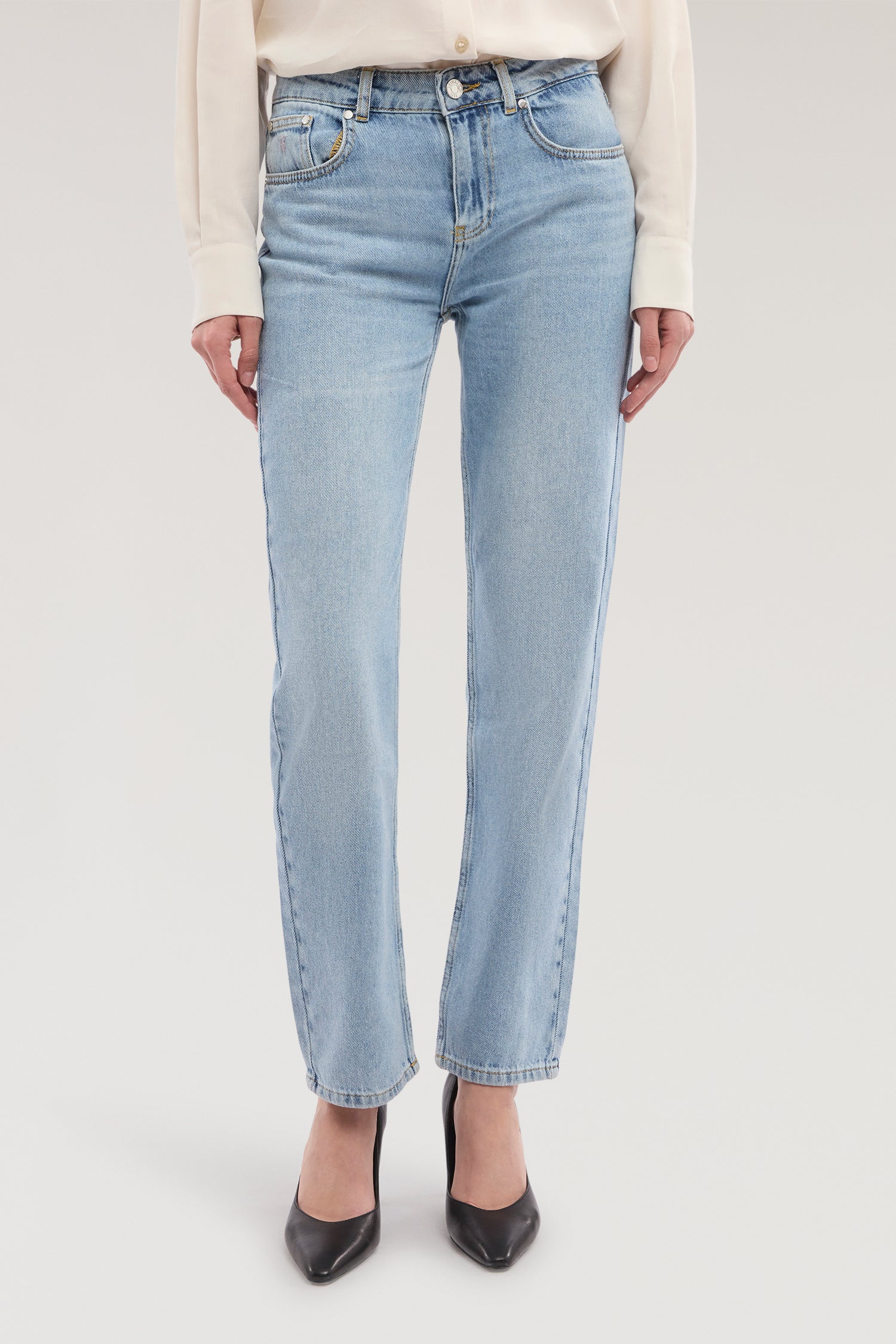 190 Straight – Jeans in Denim di Cotone 1|54c063cbf0ff0eafd5644a3c7e50fec82d572d3032a4f5c6203824975685ce65