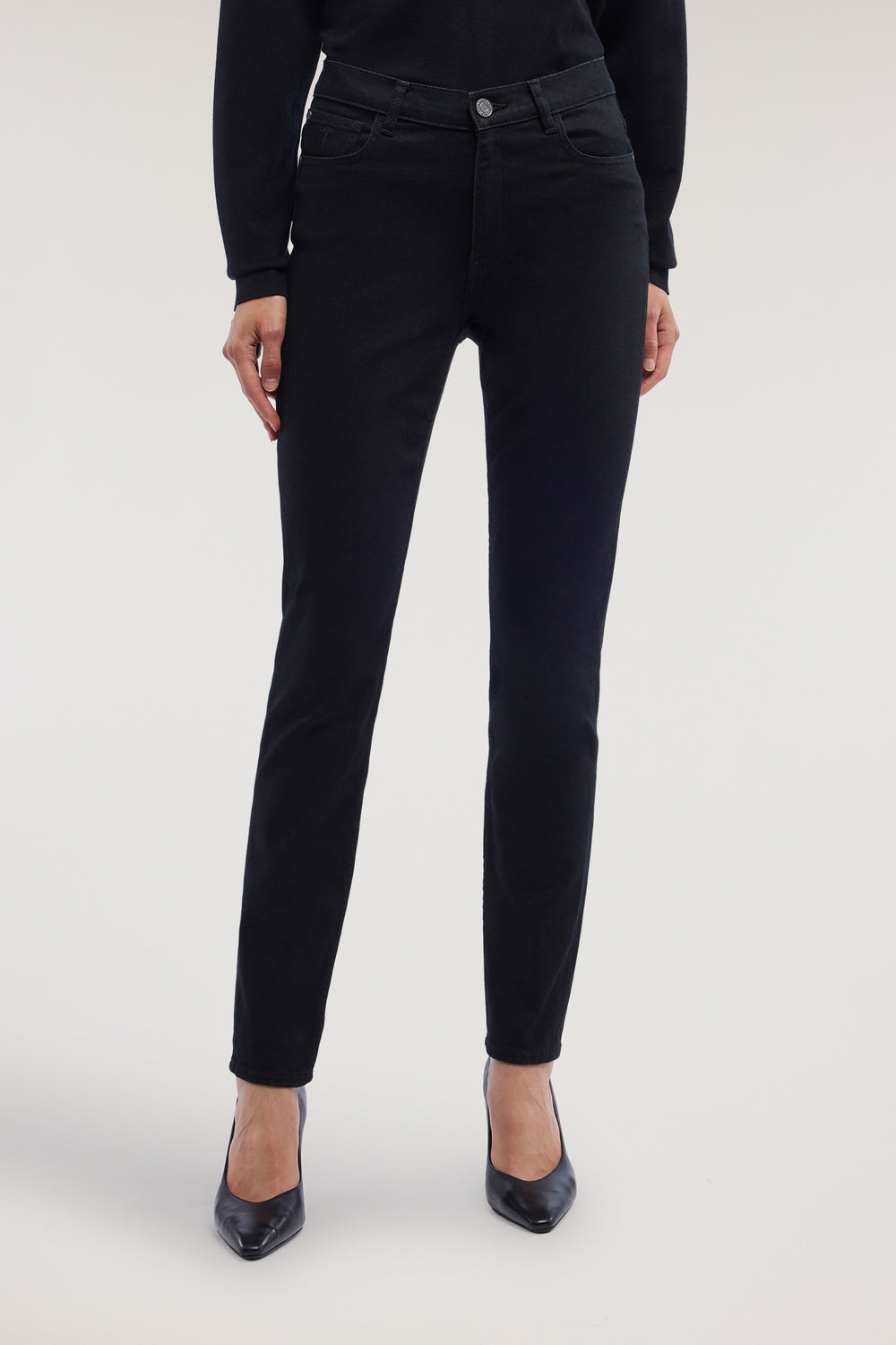 105 Skinny - Jeans in Denim Rinse 3|f46c7b18d2f8d2b7b44bb80f6a17a36e9c5400d878ad155b39ce43edf9631e55