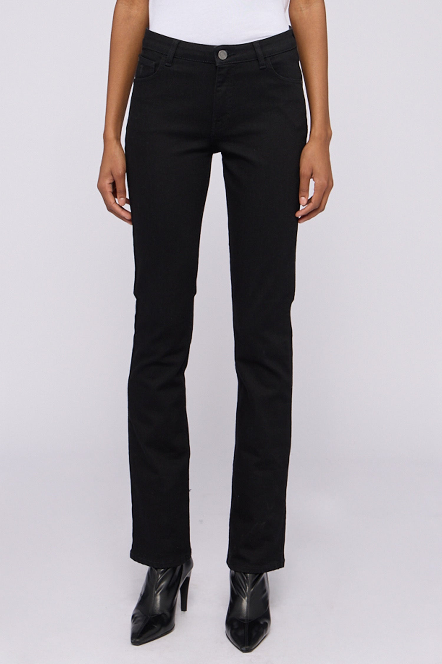 Jeans 130 slim fit in denim rinse 1|a7bcf242834aaf096135e2da1b1e6bed2f6838e9ca8e8788ed8c9f50e6a714d5
