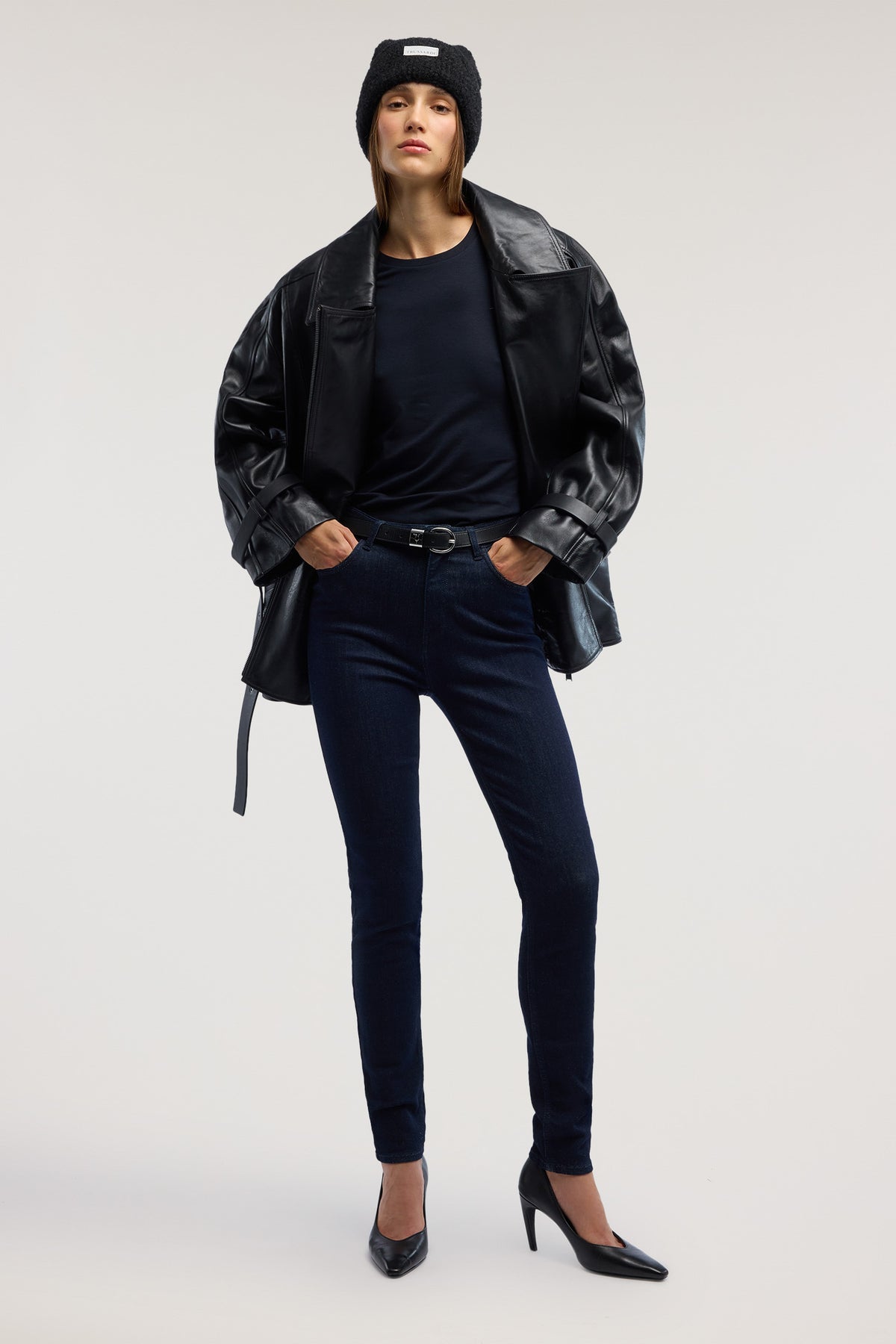 105 Skinny - Jeans in Denim Rinse 5|1a5498b47b102baf14800cccf73bf3e3c61901e4f5be0ec2a73a3d5ee3b3b3e0