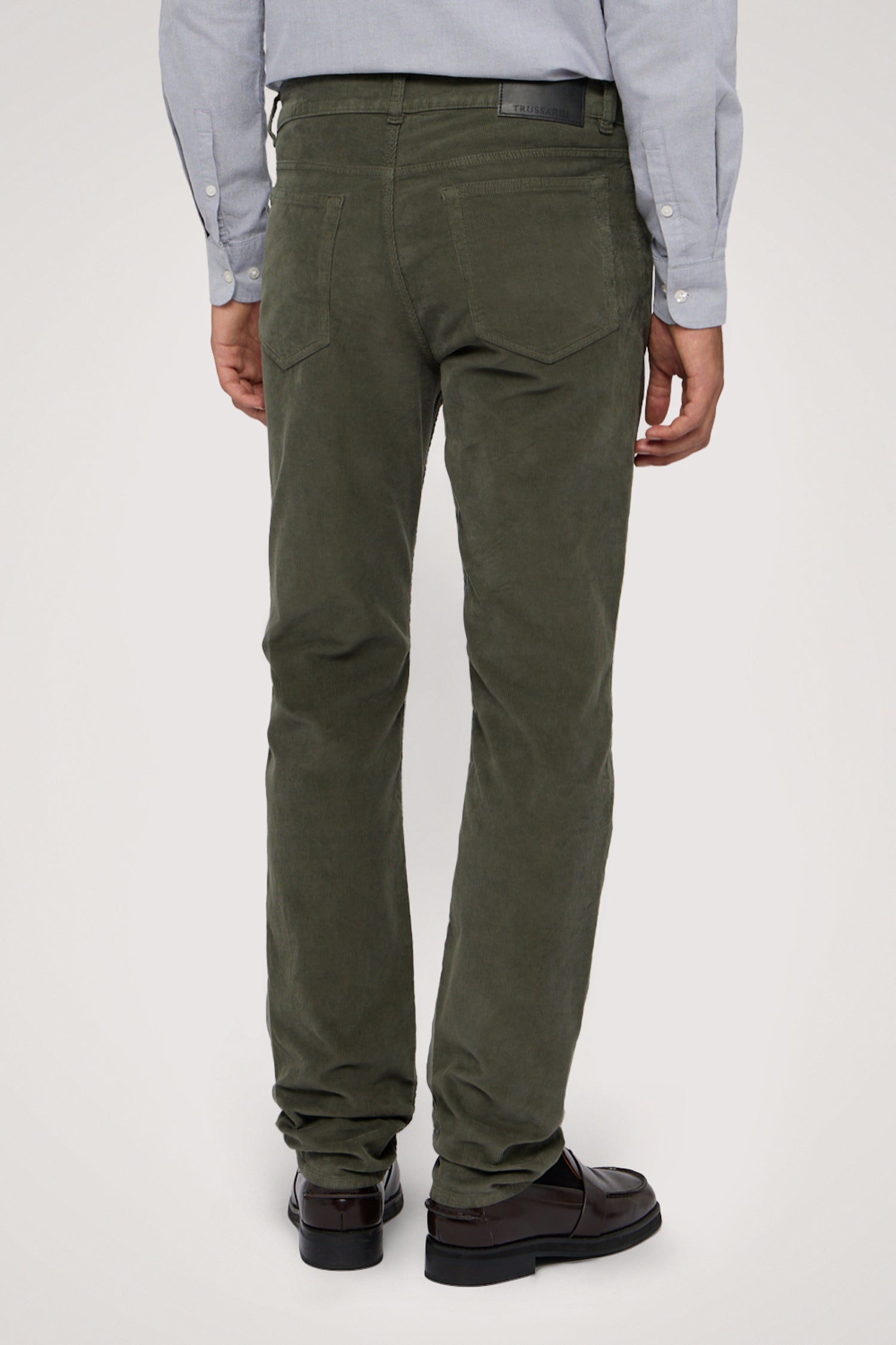 5 tasche 370 Close slim fit in corduroy 2|ecc201d2392274425904f7d2b2a72abda809d2645579a14515d7d1ae2d37cdcd