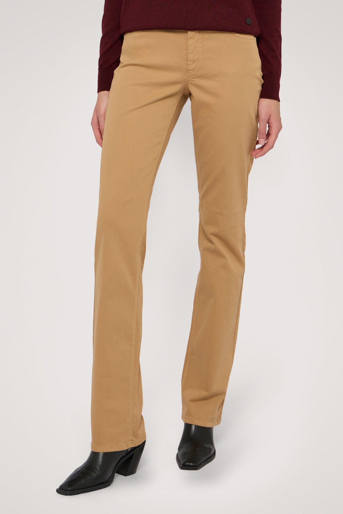 5 tasche 130 slim fit in gabardina stretch 1|ab79afa3ba6e13413f350c0272feaf652c61213c76a4524f3ef81f6ed6378499