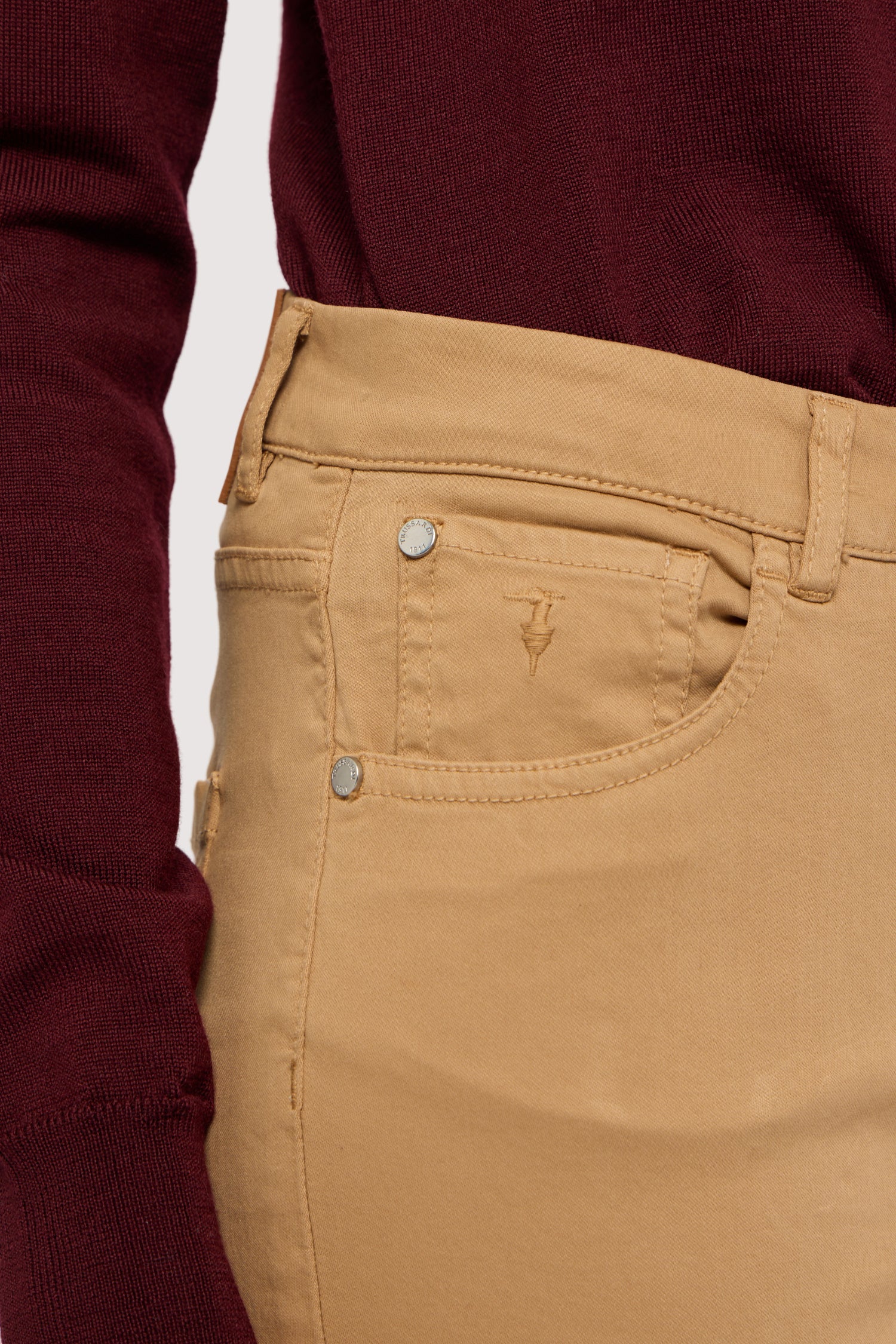 5 tasche 130 slim fit in gabardina stretch 3|d276e4e48a0ddb04aa70f8b88a2764aa5dbd356ebfda2a2647fc5eda10675a7a