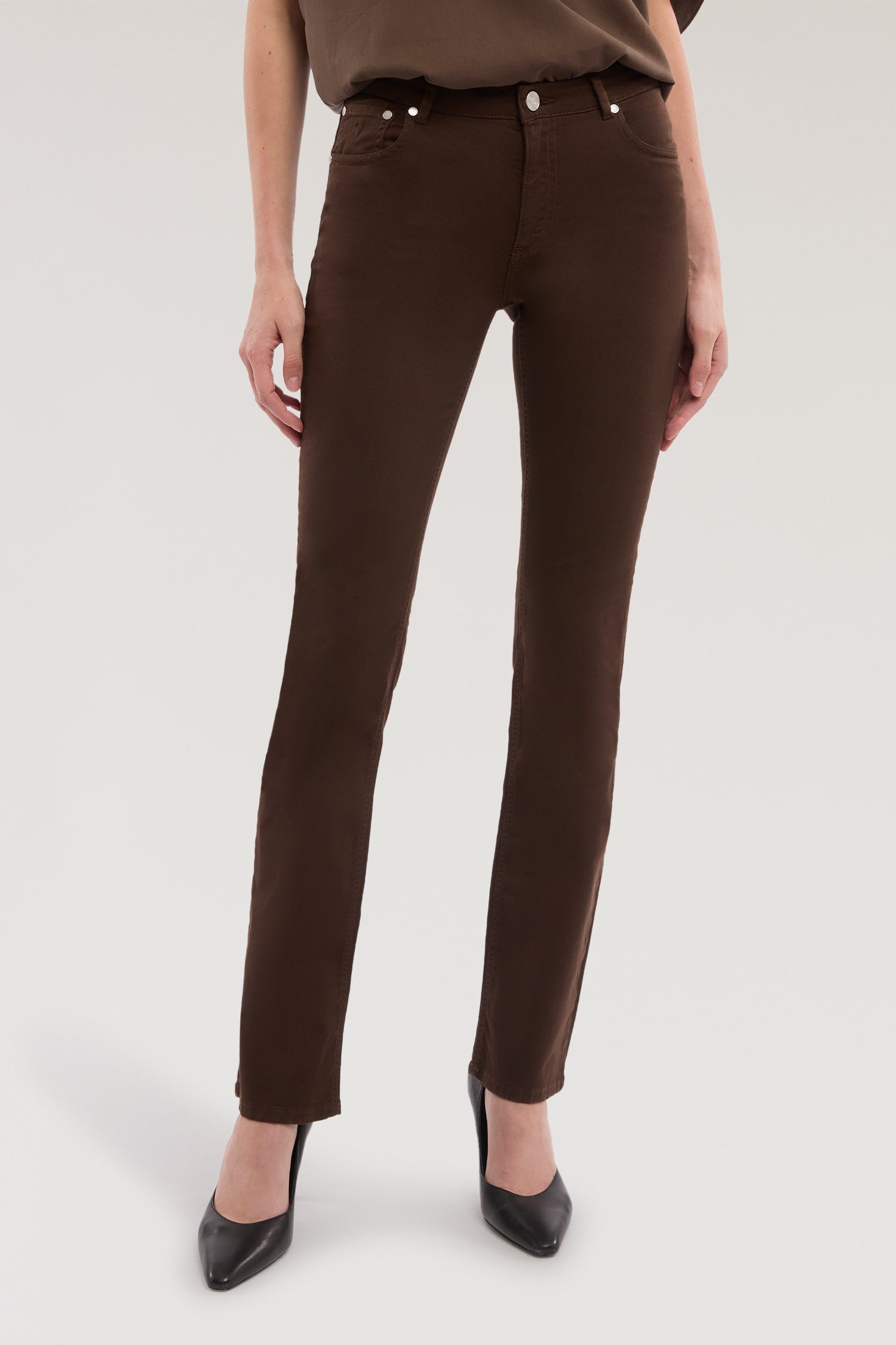 5 tasche Slim 130 in gabardina 1|0e9bfe82473e25c6337bef3620927cf575055a7e0af024007a2620f66332d3a2