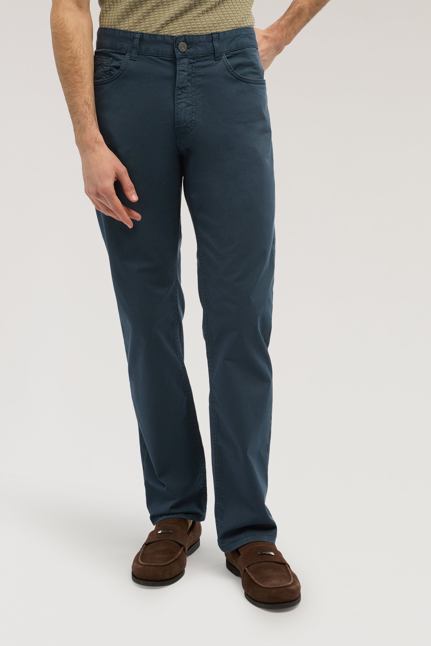 5 tasche Regular 380 ICON in gabardina leggera 1|0f1f90513a90e240f24a37bbf5515a8e9365d00b66bc97167b7b63a2cd6d8358