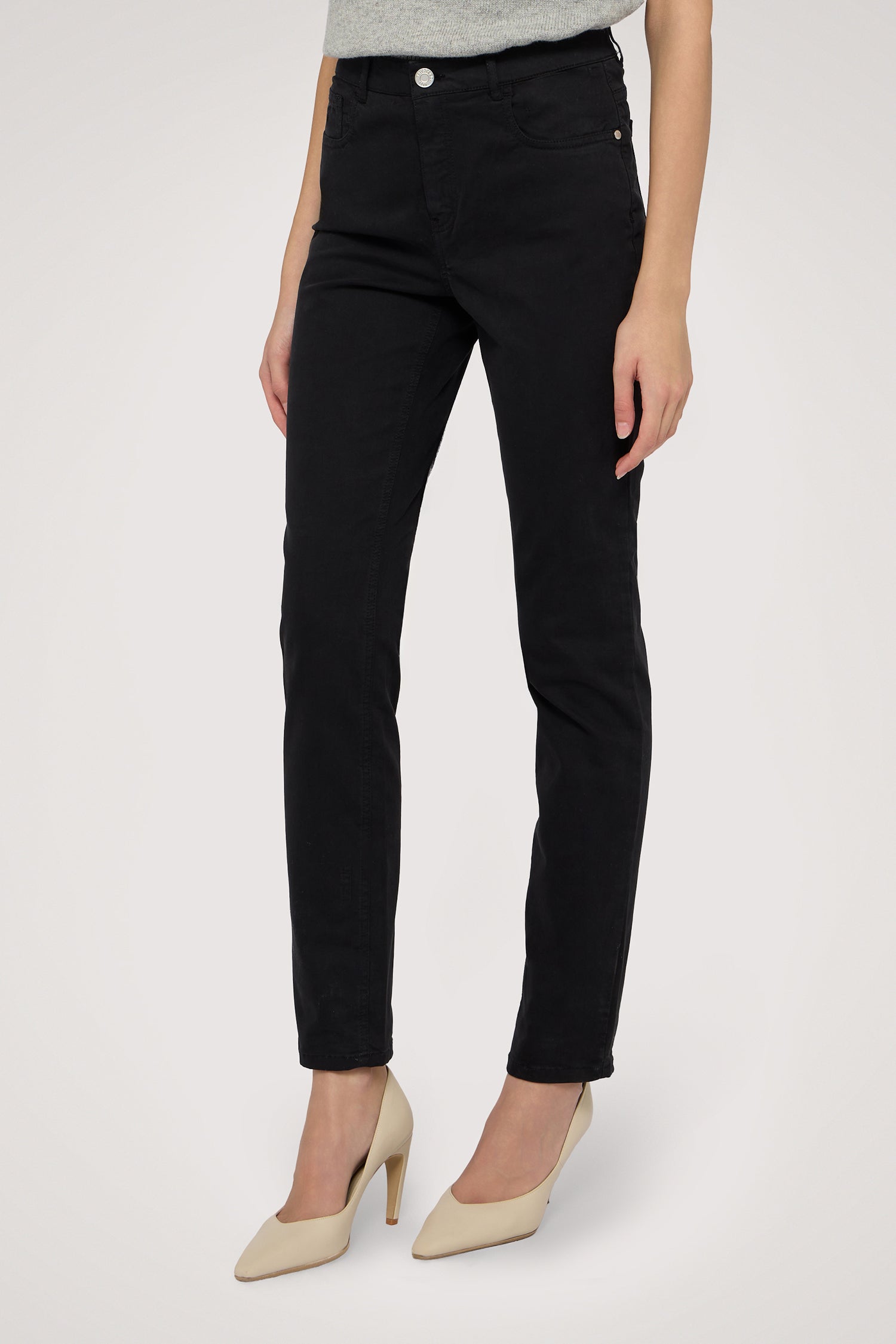 5 tasche The Skinny 105 in gabardina stretch 1|e6257fa35ba53c903915551fb0d4f5da87307c53a649fb16c63abe19267735e8