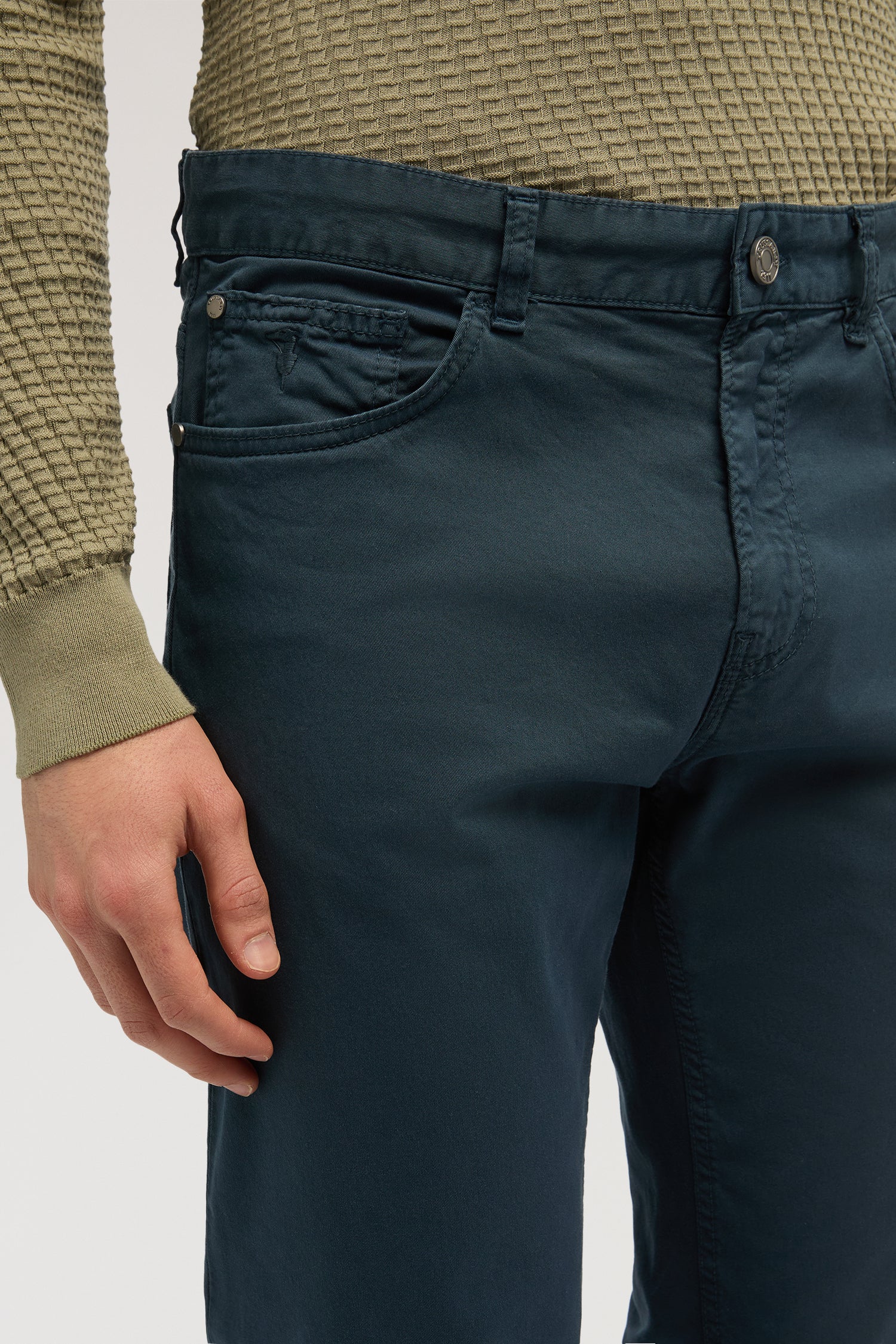 5 tasche Slim 370 CLOSE in gabardina leggera 5|8a7ff1d1c4a2c5ddc5470606dd32257f9d8765363fa6ca3ff8602bbfdb62a99d