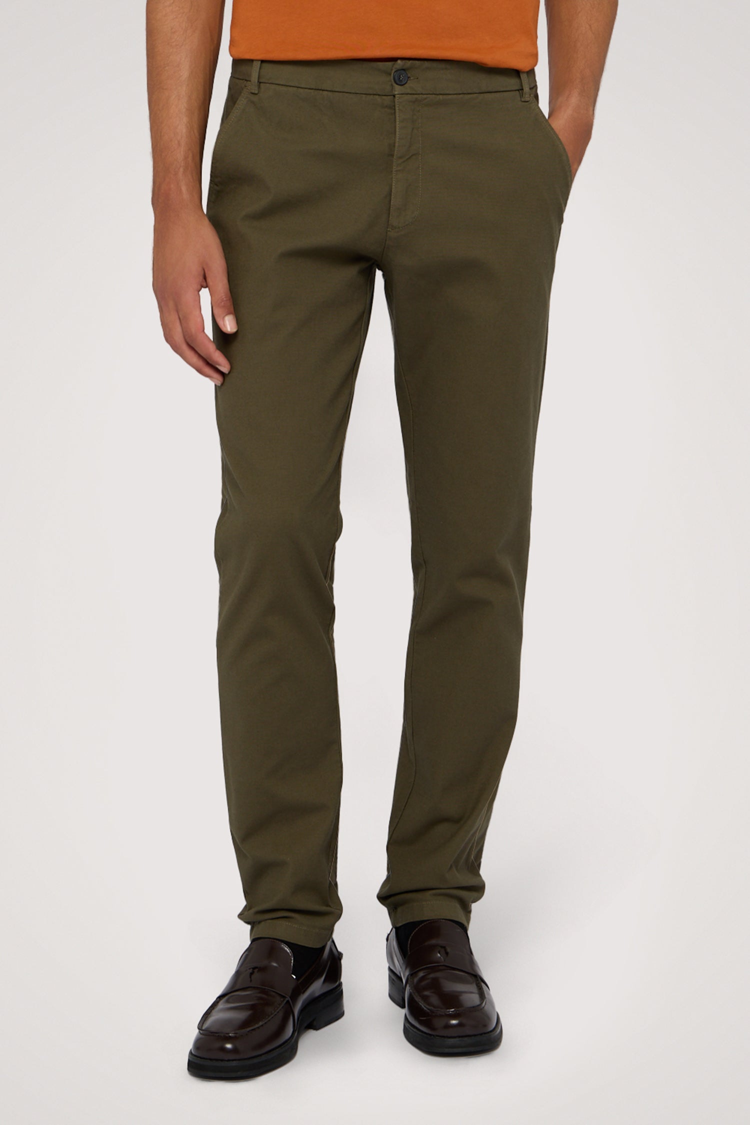Chino aviator slim fit in cotone texturizzato 1|94c72a610121da83cd6119eecf4be0adf544bed74d94b4796fb6e12215d3d4ba