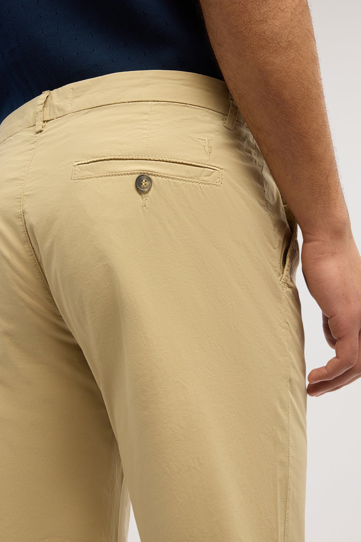 Chino Aviator 301 slim fit in popeline 3|4ac31c3bd1d1e8a5a0bc8da16d493a46f697281f3ca2fb64c8d0913e723a02bb