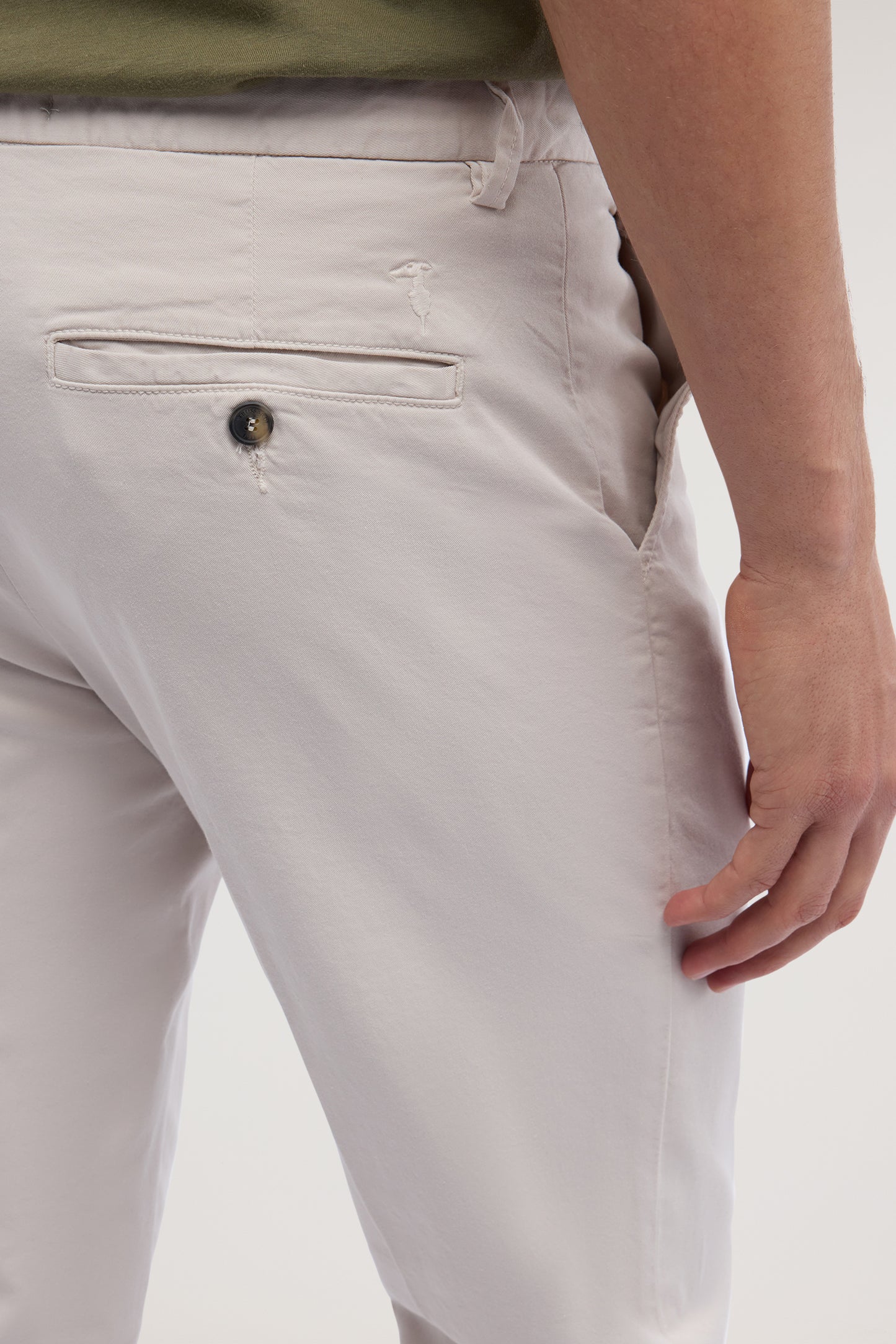 Chino Aviator 301 slim fit in gabardina 3|b290172fe0a6af3c28d38de033ab03dfbb8bd3ed8de1ae3c1b0b35bd91f34038