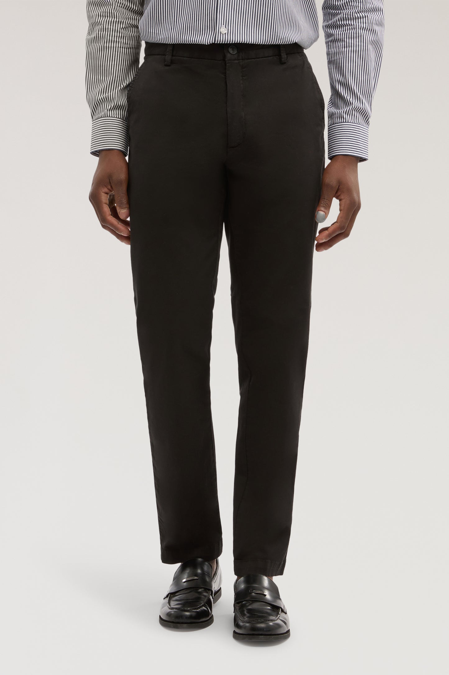 Chino Aviator 301 slim fit in gabardina  1|78e847ebbfe0dae2e66bb366f56fae4266436c94e877ee41bdab4440d18db807