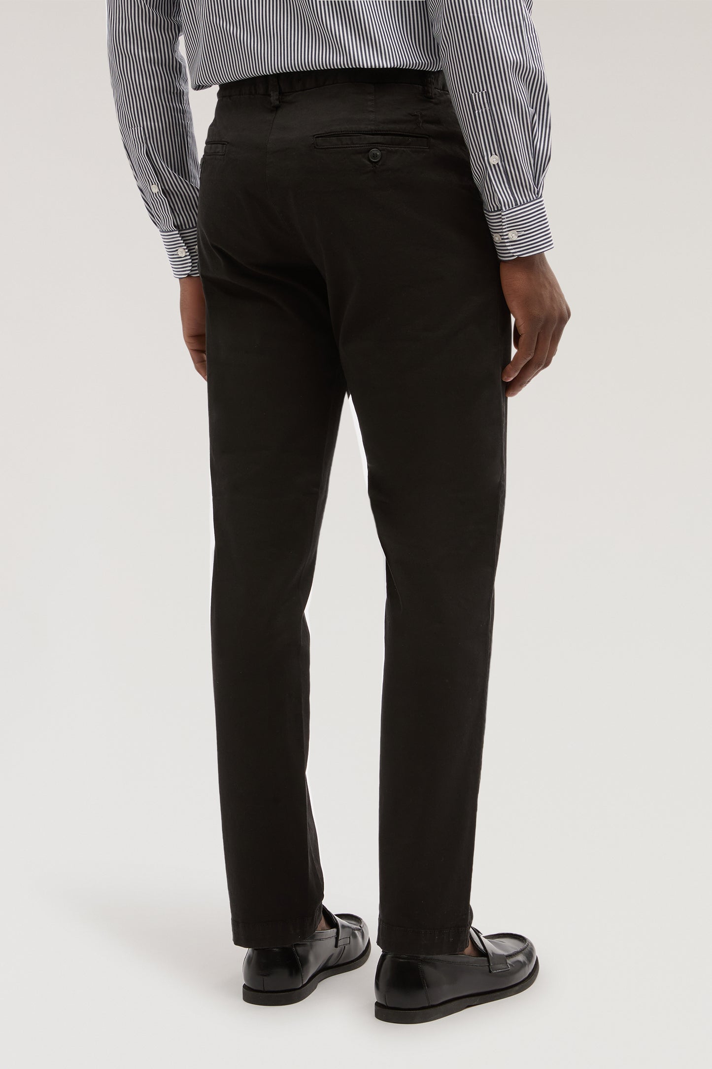 Chino Aviator 301 slim fit in gabardina  2|fd818c8fd584644ab97ebb100132acb195e9576866882302c64f988bc66b0c07
